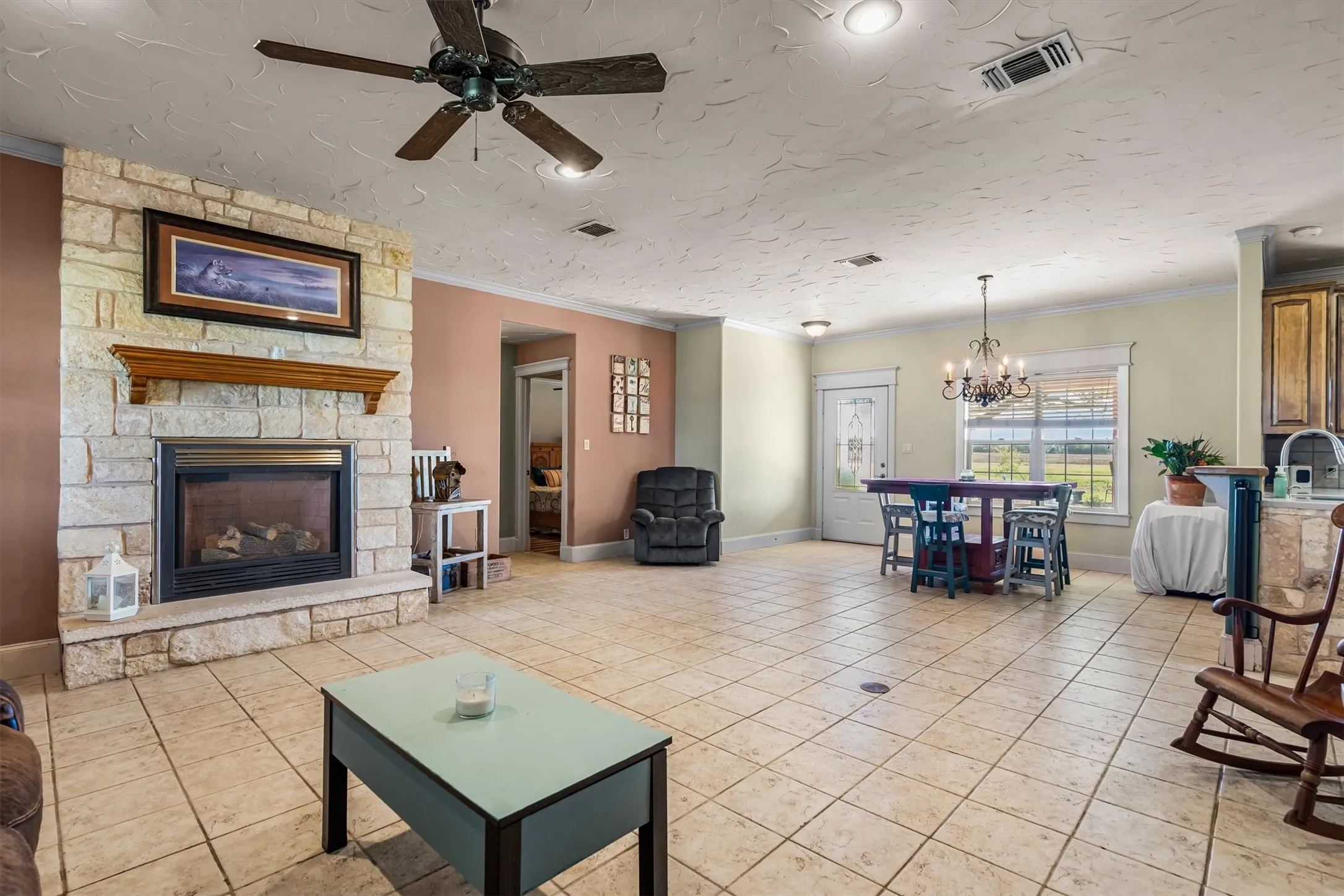 Single Family Residence For Sale in Grayson County , 1233 Fm 901, Collinsville, Texas 76233, 3 Bedroom, 2 Bathroom, 2 Garage spaces, 1,788 Sqft, built in 2003, mls#21399608, Real Estate Agent in Collinsville, Homes For Sale in Grayson county, Homes For Sale in Collinsville, Realtor in Collinsville Texas, Real Estate Brokerage Independent Realty Texas, Luminita Cordes Realtor