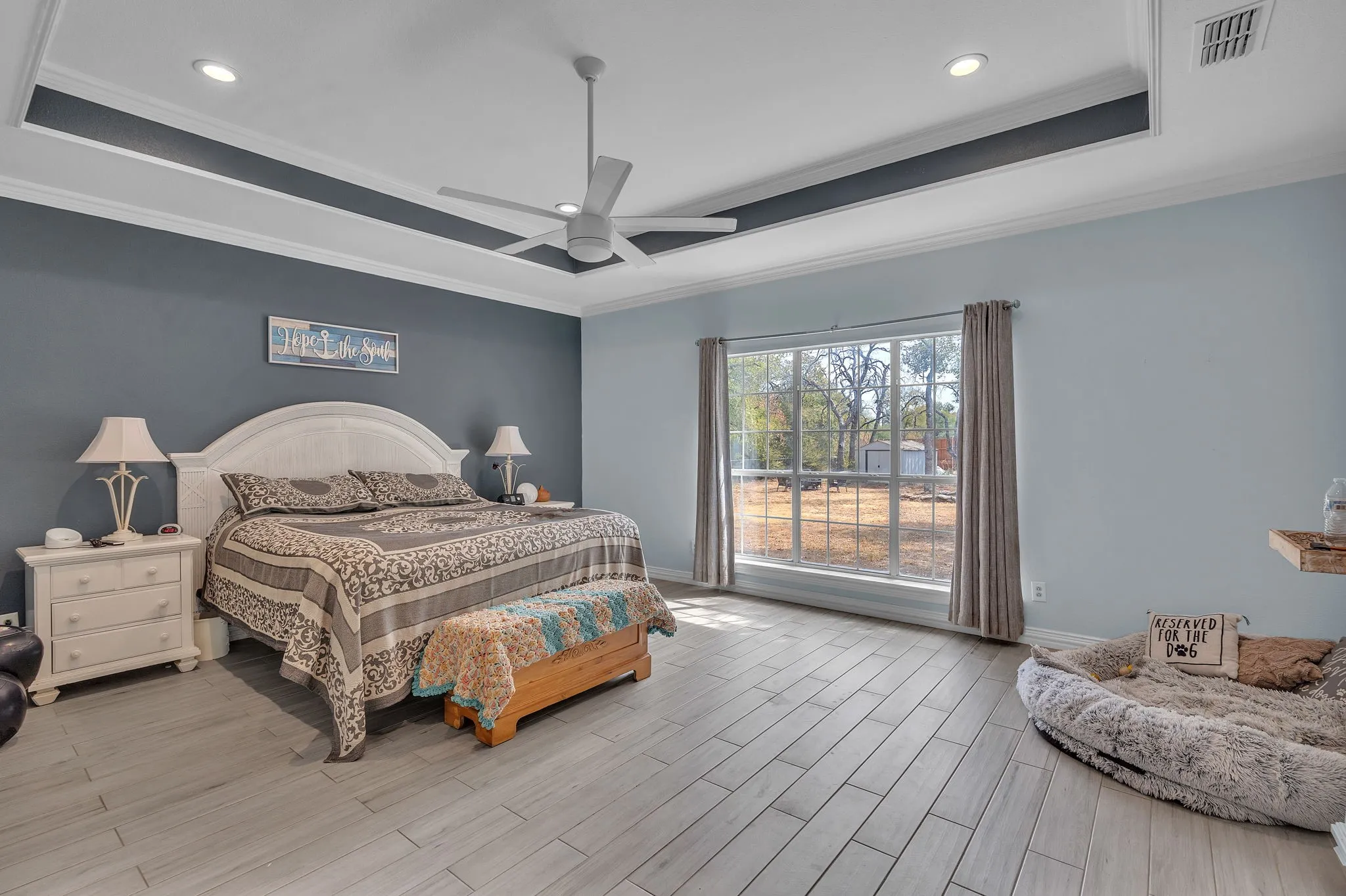 Single Family Residence For Sale in Tarrant County , 128 Lakeside Oaks Circle, Lakeside, Texas 76135, 3 Bedroom, 2 Bathroom, 2 Garage spaces, 2,513 Sqft, built in 1994, mls#21399828, Real Estate Agent in Lakeside, Homes For Sale in Tarrant county, Homes For Sale in Lakeside, Realtor in Lakeside Texas, Real Estate Brokerage Independent Realty Texas, Luminita Cordes Realtor
