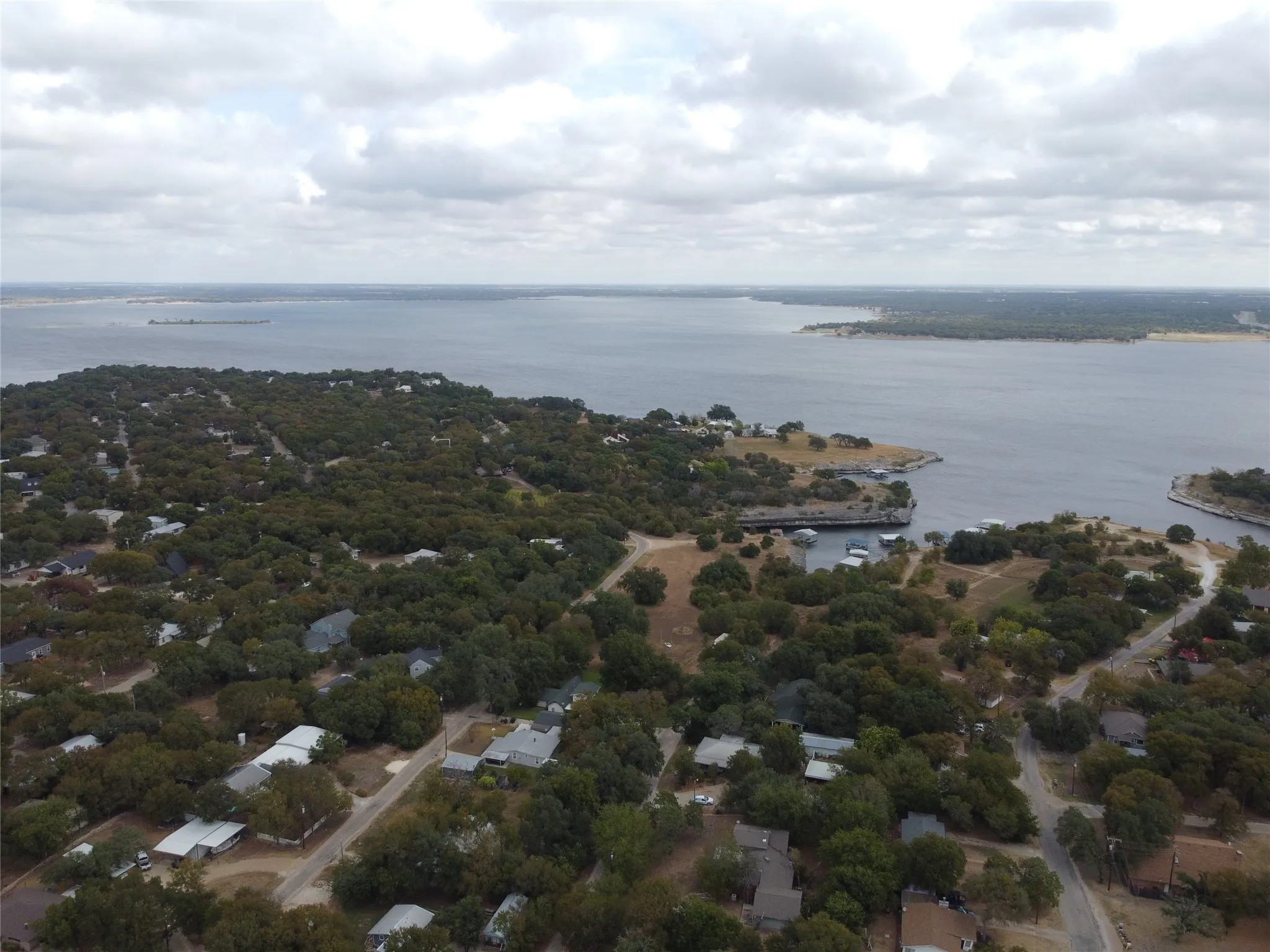 Single Family Residence For Sale in Bosque County , 212 County Road 1746, Clifton, Texas 76634, 1 Bedroom, 0, Garage spaces, 1,260 Sqft, built in 1965, mls#21400201, Real Estate Agent in Clifton, Homes For Sale in Bosque county, Homes For Sale in Clifton, Realtor in Clifton Texas, Real Estate Brokerage Independent Realty Texas, Luminita Cordes Realtor
