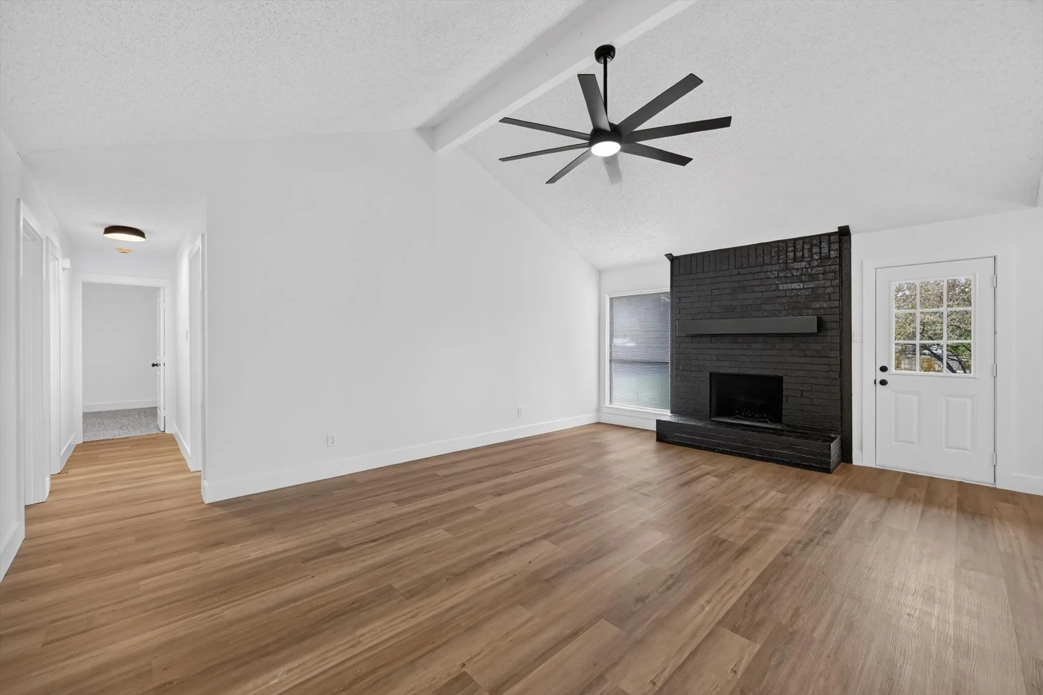 Single Family Residence For Sale in Tarrant County , 6804 Fair Meadows Drive, North Richland Hills, Texas 76182, 3 Bedroom, 2 Bathroom, 2 Garage spaces, 1,586 Sqft, built in 1983, mls#21395613, Real Estate Agent in North Richland Hills, Homes For Sale in Tarrant county, Homes For Sale in North Richland Hills, Realtor in North Richland Hills Texas, Real Estate Brokerage Independent Realty Texas, Luminita Cordes Realtor