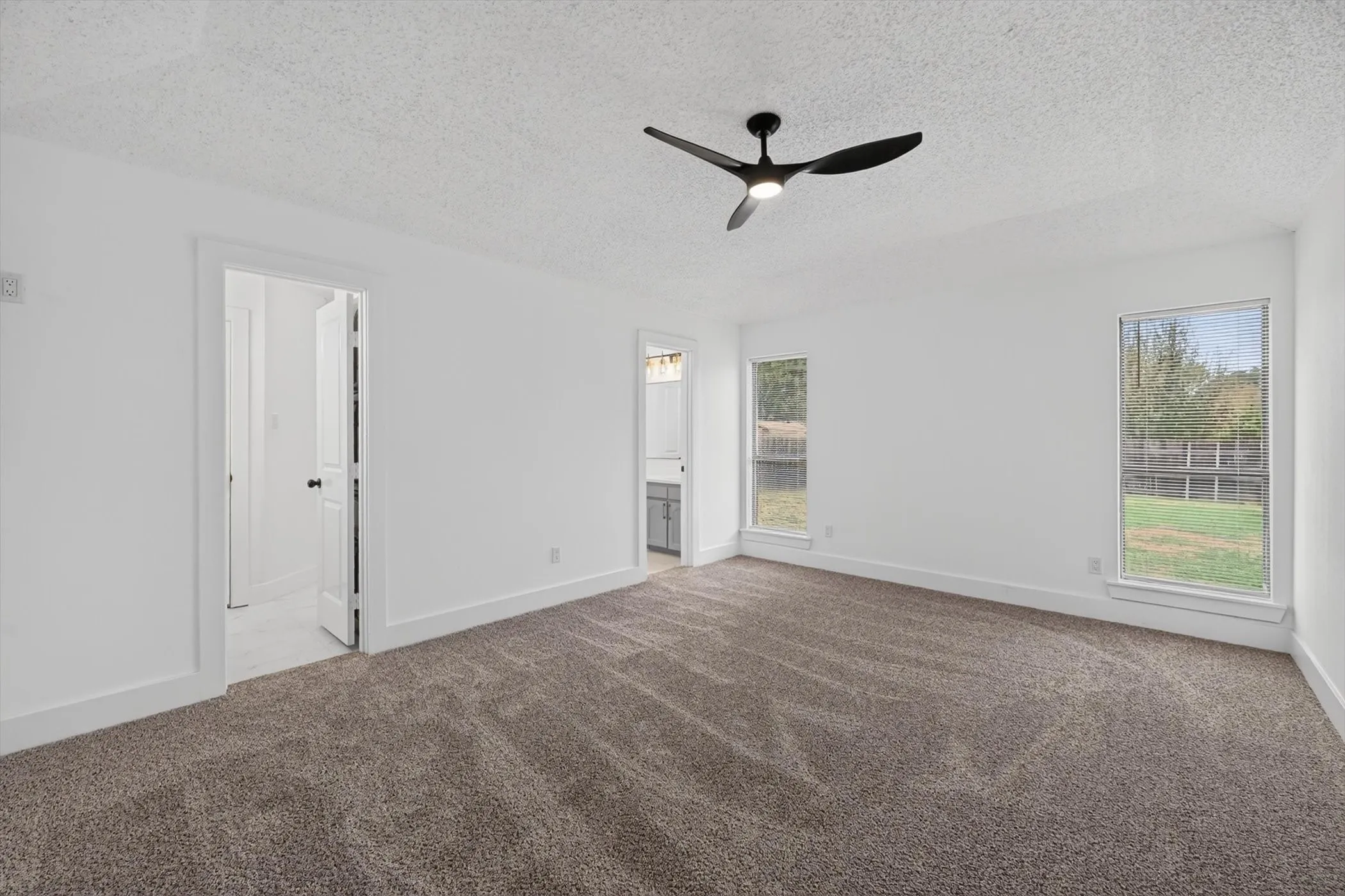 Single Family Residence For Sale in Tarrant County , 6804 Fair Meadows Drive, North Richland Hills, Texas 76182, 3 Bedroom, 2 Bathroom, 2 Garage spaces, 1,586 Sqft, built in 1983, mls#21395613, Real Estate Agent in North Richland Hills, Homes For Sale in Tarrant county, Homes For Sale in North Richland Hills, Realtor in North Richland Hills Texas, Real Estate Brokerage Independent Realty Texas, Luminita Cordes Realtor