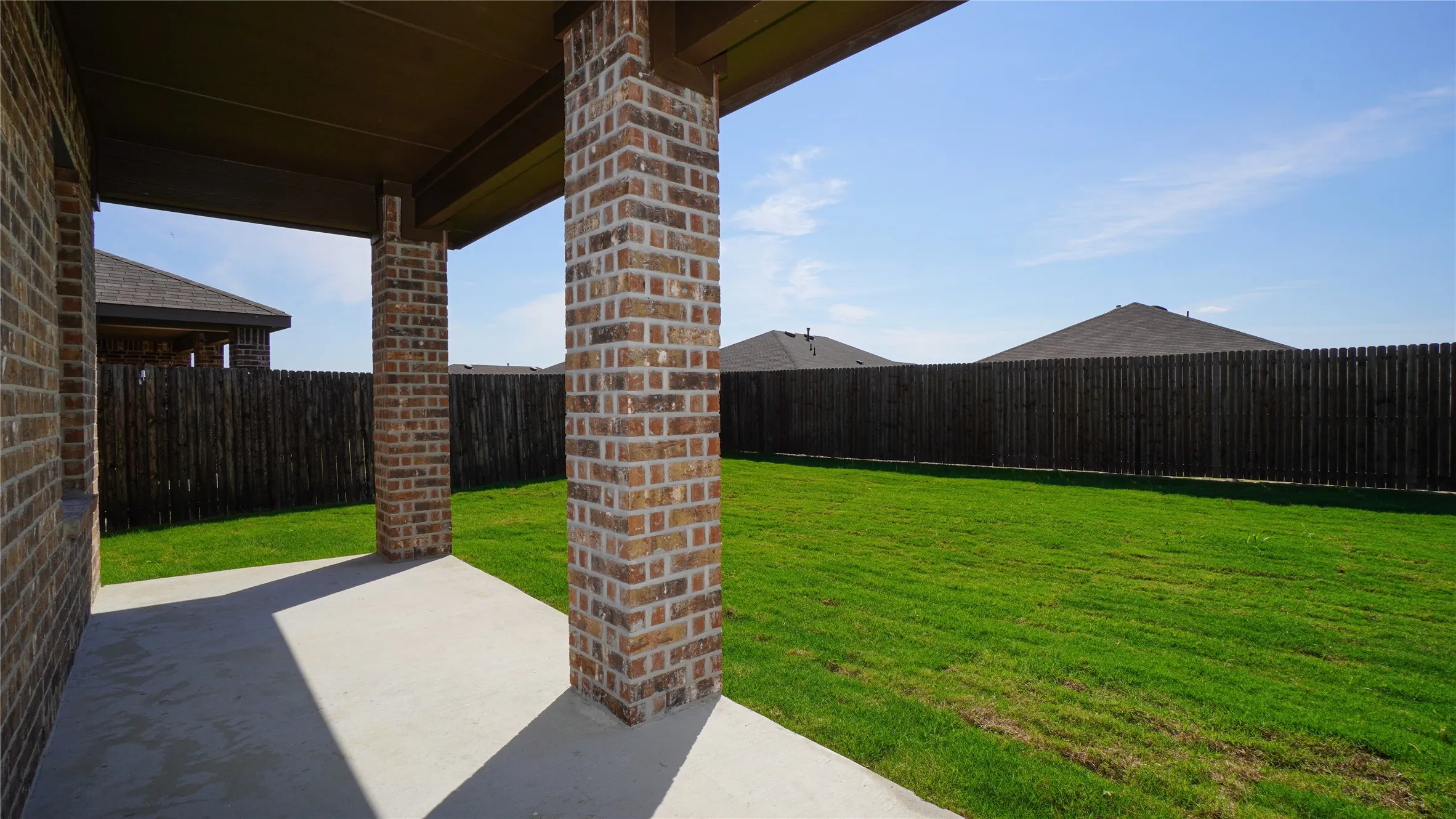 Single Family Residence For Rent in Hunt County , 2900 Lawson Drive, Royse City, Texas 75189, 4 Bedroom, 2 Bathroom, 2 Garage spaces, 2,107 Sqft, built in 2026, mls#21398588, Real Estate Agent in Royse City, Homes For Rent in Hunt county, Homes For Rent in Royse City, Realtor in Royse City Texas, Real Estate Brokerage Independent Realty Texas, Luminita Cordes Realtor