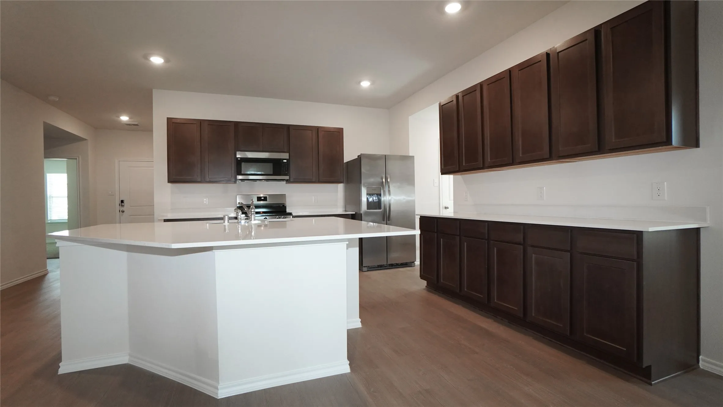Single Family Residence For Rent in Hunt County , 2900 Lawson Drive, Royse City, Texas 75189, 4 Bedroom, 2 Bathroom, 2 Garage spaces, 2,107 Sqft, built in 2026, mls#21398588, Real Estate Agent in Royse City, Homes For Rent in Hunt county, Homes For Rent in Royse City, Realtor in Royse City Texas, Real Estate Brokerage Independent Realty Texas, Luminita Cordes Realtor