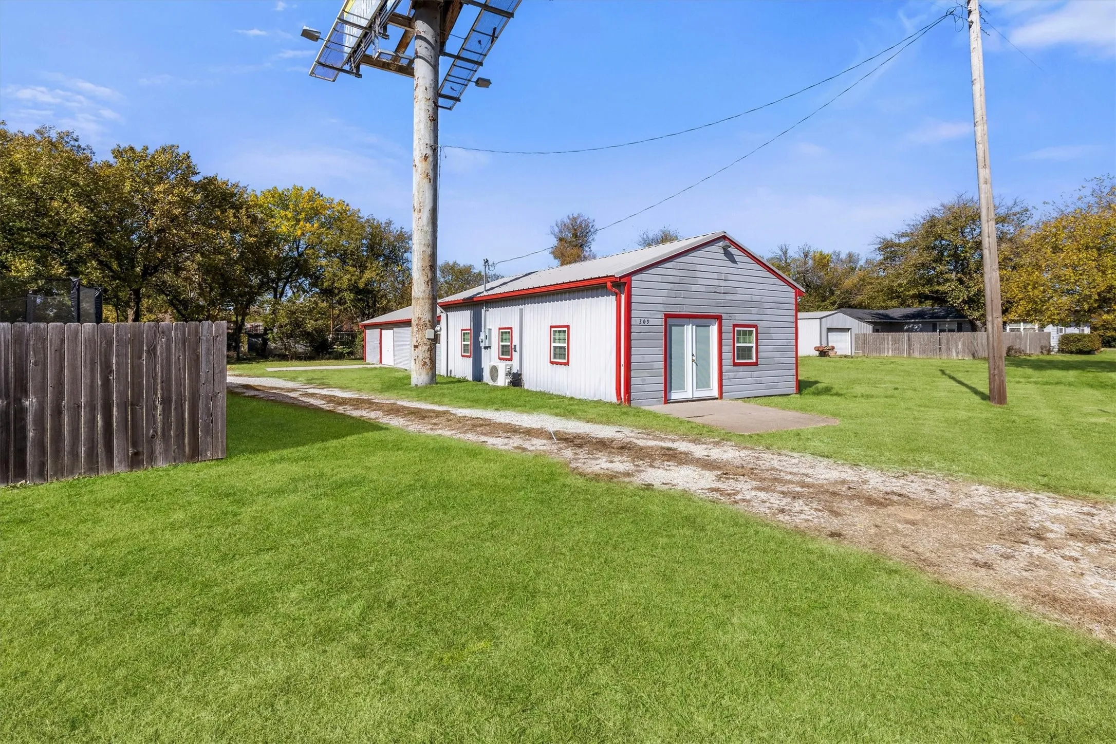 Retail For Sale in Cooke County , 101 3rd Street, Valley View, Texas 76272, 0, 0, Garage spaces, 0 Sqft, built in 1950, mls#21399613, Real Estate Agent in Valley View, Homes For Sale in Cooke county, Homes For Sale in Valley View, Realtor in Valley View Texas, Real Estate Brokerage Independent Realty Texas, Luminita Cordes Realtor