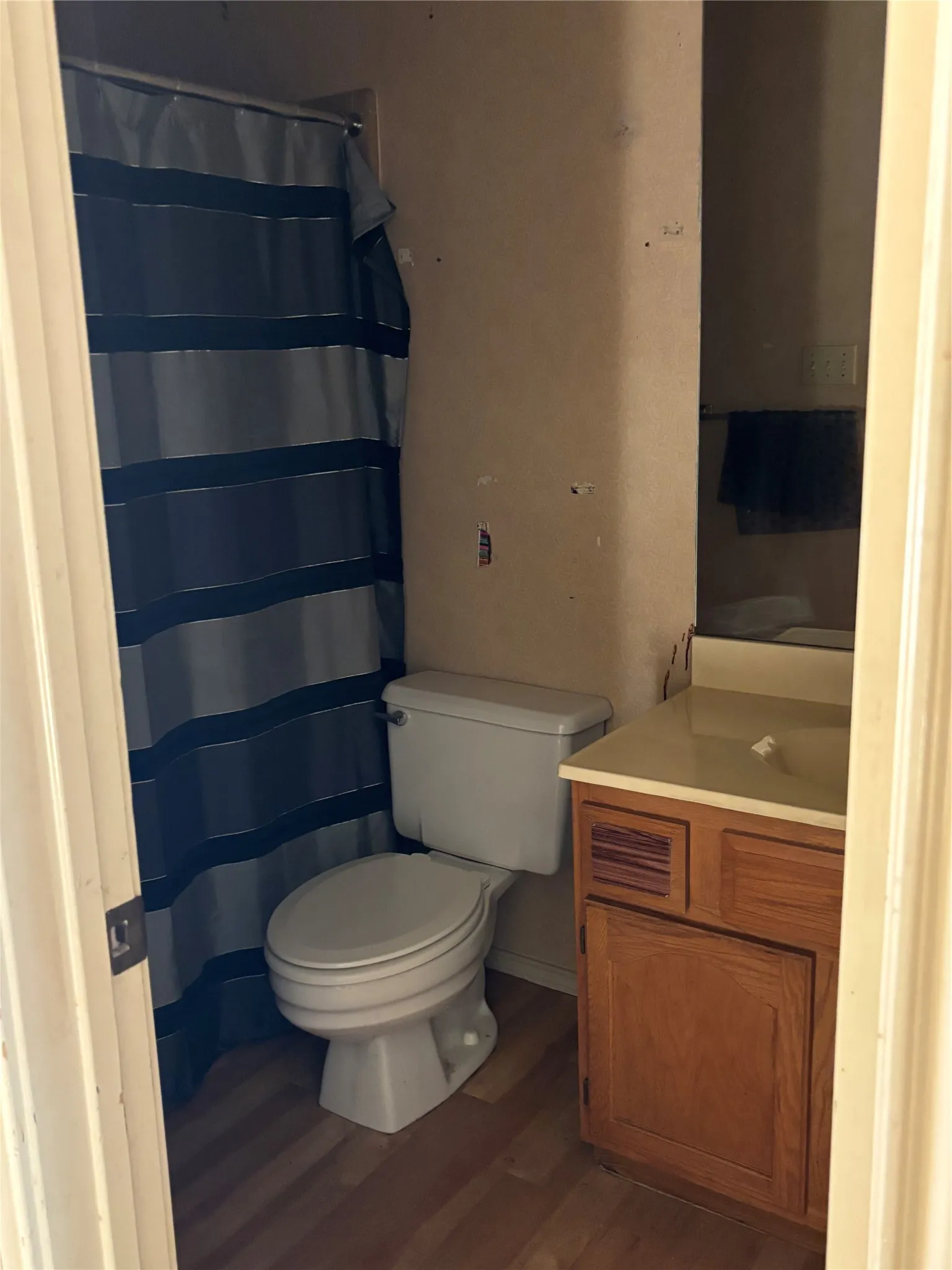 Single Family Residence For Sale in Dallas County , 2524 Heatherdale Drive, Mesquite, Texas 75150, 3 Bedroom, 3 Bathroom, 2 Garage spaces, 2,142 Sqft, built in 1987, mls#21400221, Real Estate Agent in Mesquite, Homes For Sale in Dallas county, Homes For Sale in Mesquite, Realtor in Mesquite Texas, Real Estate Brokerage Independent Realty Texas, Luminita Cordes Realtor