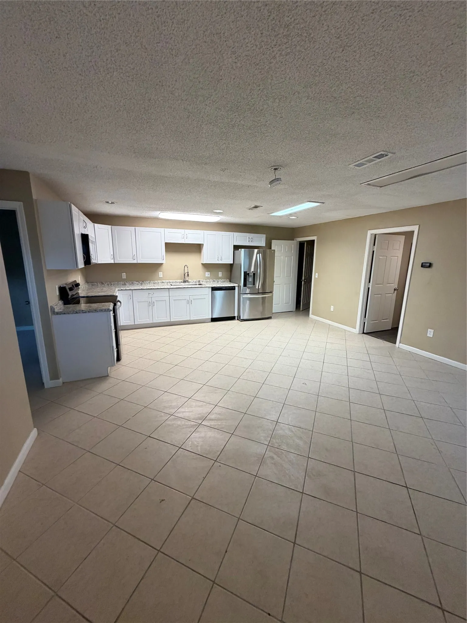 Single Family Residence For Rent in Dallas County , 3727 Jackson Street, Irving, Texas 75061, 2 Bedroom, 1 Bathroom, Garage spaces, 1,648 Sqft, built in 1963, mls#21400214, Real Estate Agent in Irving, Homes For Rent in Dallas county, Homes For Rent in Irving, Realtor in Irving Texas, Real Estate Brokerage Independent Realty Texas, Luminita Cordes Realtor