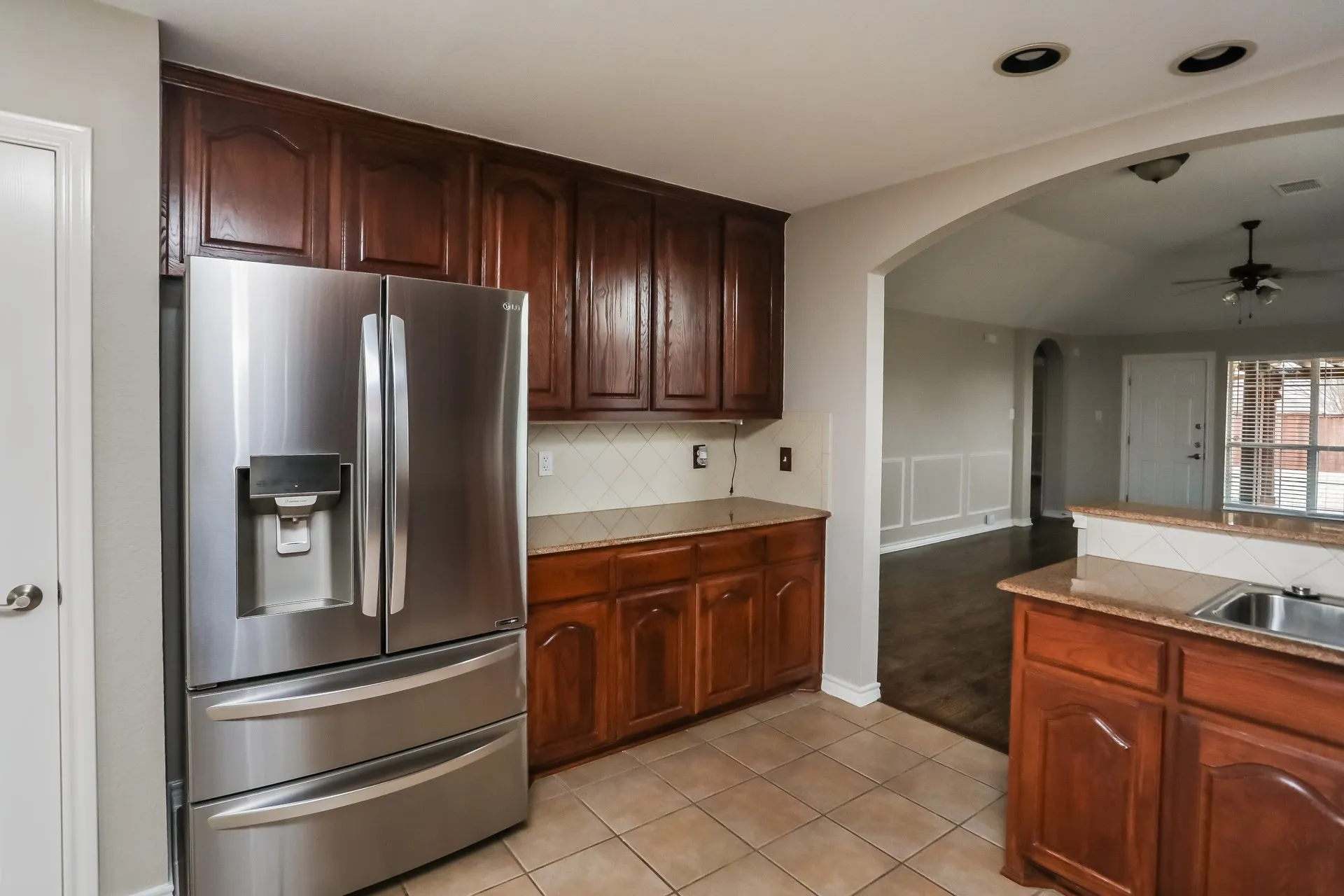 Single Family Residence For Rent in Kaufman County , 1521 Vista Ridge Drive, Forney, Texas 75126, 3 Bedroom, 2 Bathroom, 2 Garage spaces, 1,664 Sqft, built in 2005, mls#21400227, Real Estate Agent in Forney, Homes For Rent in Kaufman county, Homes For Rent in Forney, Realtor in Forney Texas, Real Estate Brokerage Independent Realty Texas, Luminita Cordes Realtor