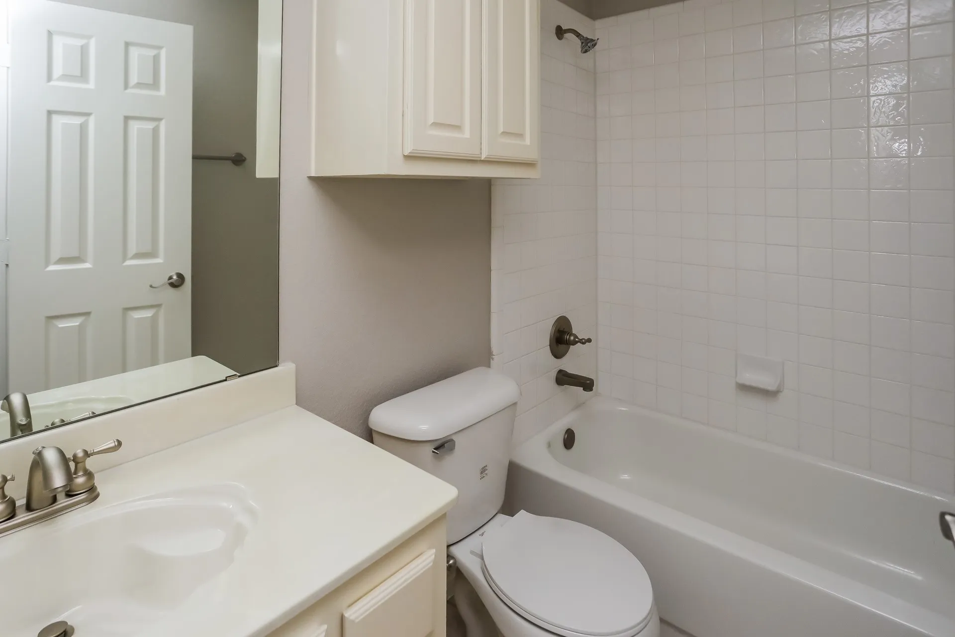 Single Family Residence For Rent in Kaufman County , 1521 Vista Ridge Drive, Forney, Texas 75126, 3 Bedroom, 2 Bathroom, 2 Garage spaces, 1,664 Sqft, built in 2005, mls#21400227, Real Estate Agent in Forney, Homes For Rent in Kaufman county, Homes For Rent in Forney, Realtor in Forney Texas, Real Estate Brokerage Independent Realty Texas, Luminita Cordes Realtor