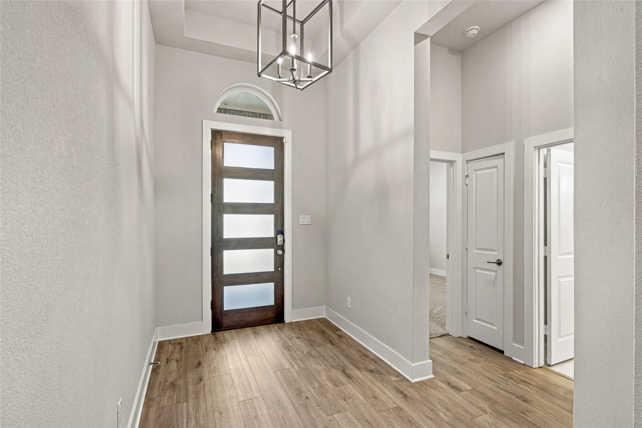 Single Family Residence For Sale in Dallas County , 1719 Newport Lane, Cedar Hill, Texas 75104, 4 Bedroom, 3 Bathroom, 3 Garage spaces, 2,153 Sqft, built in 2024, mls#21394223, Real Estate Agent in Cedar Hill, Homes For Sale in Dallas county, Homes For Sale in Cedar Hill, Realtor in Cedar Hill Texas, Real Estate Brokerage Independent Realty Texas, Luminita Cordes Realtor