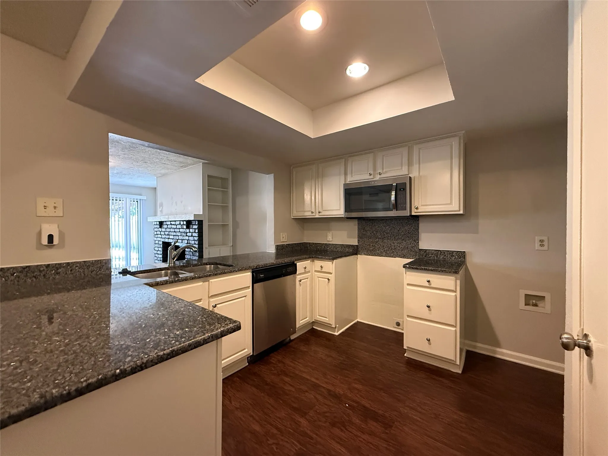 Single Family Residence For Rent in Dallas County , 5422 Kentcroft Drive, Garland, Texas 75043, 3 Bedroom, 2 Bathroom, 2 Garage spaces, 1,405 Sqft, built in 1971, mls#21400232, Real Estate Agent in Garland, Homes For Rent in Dallas county, Homes For Rent in Garland, Realtor in Garland Texas, Real Estate Brokerage Independent Realty Texas, Luminita Cordes Realtor