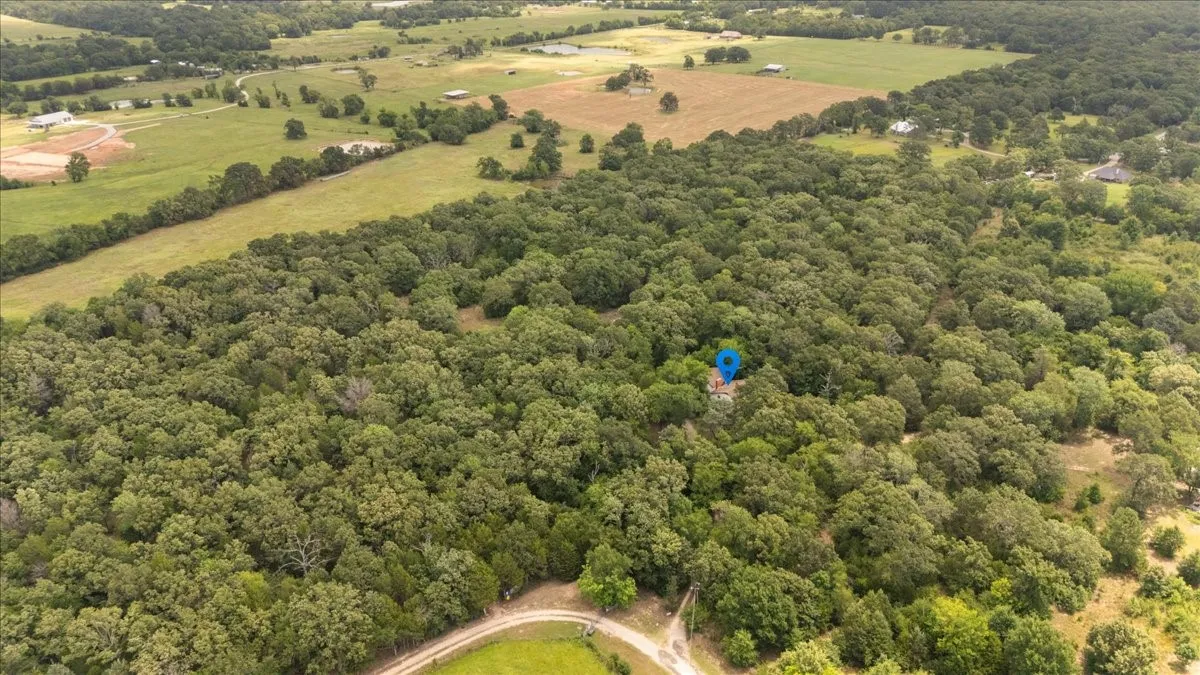 Single Family Residence For Sale in Van Zandt County , 404 PR 6227, Canton, Texas 75103, 4 Bedroom, 2 Bathroom, 2 Garage spaces, 2,584 Sqft, built in 1975, mls#21400212, Real Estate Agent in Canton, Homes For Sale in Van Zandt county, Homes For Sale in Canton, Realtor in Canton Texas, Real Estate Brokerage Independent Realty Texas, Luminita Cordes Realtor