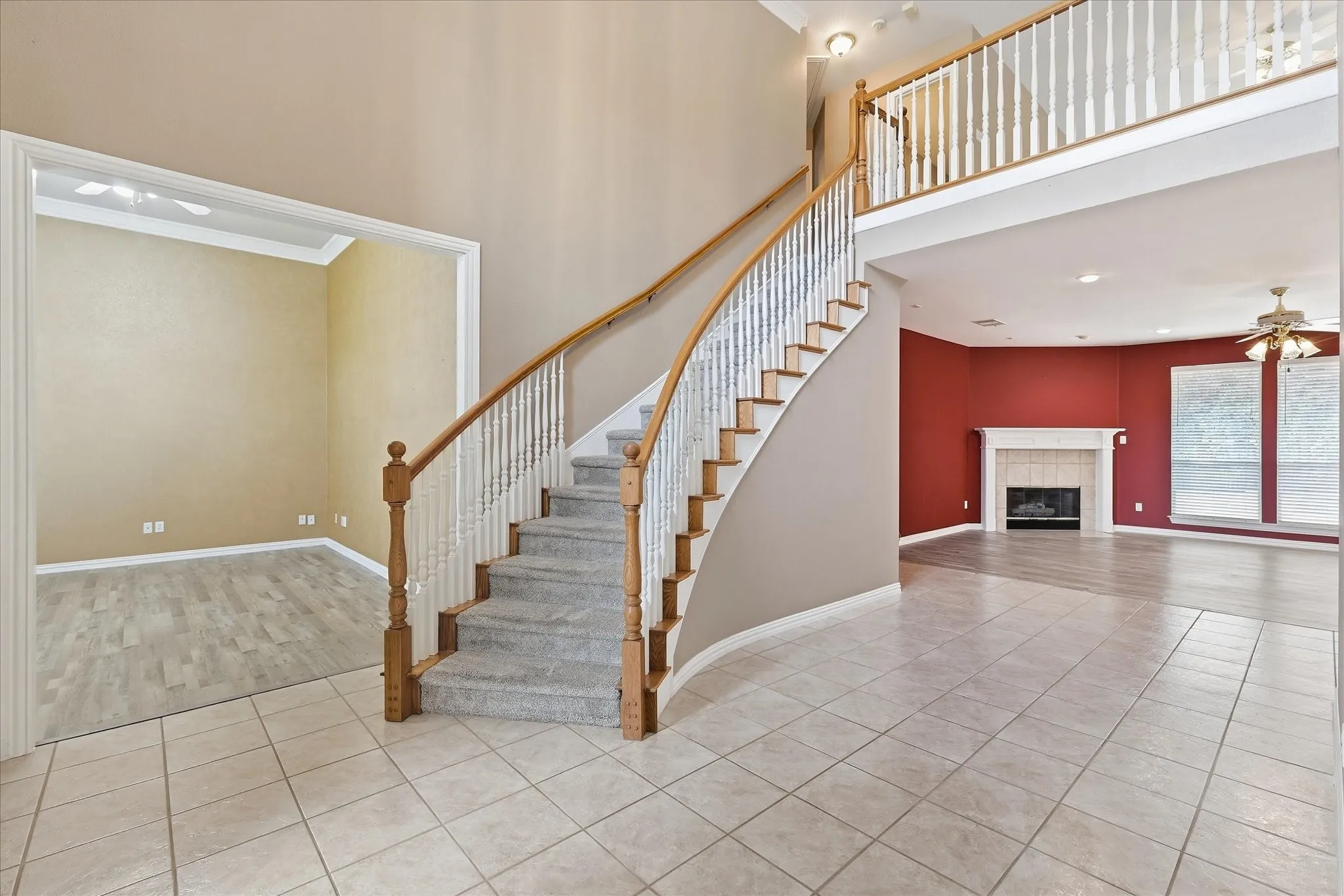 Single Family Residence For Sale in Tarrant County , 3325 Wilshire Avenue, Grapevine, Texas 76051, 4 Bedroom, 3 Bathroom, 3 Garage spaces, 3,371 Sqft, built in 1999, mls#21400016, Real Estate Agent in Grapevine, Homes For Sale in Tarrant county, Homes For Sale in Grapevine, Realtor in Grapevine Texas, Real Estate Brokerage Independent Realty Texas, Luminita Cordes Realtor
