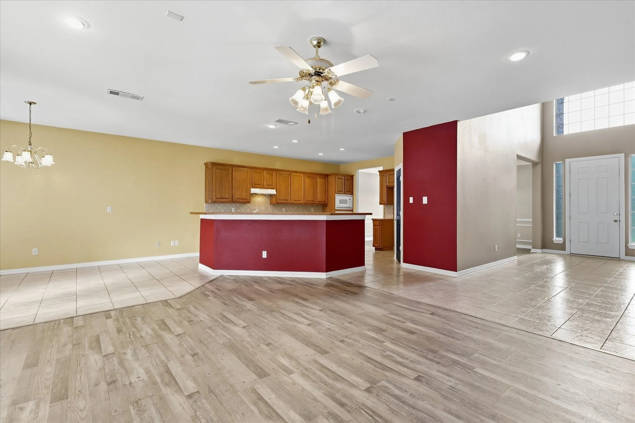 Single Family Residence For Sale in Tarrant County , 3325 Wilshire Avenue, Grapevine, Texas 76051, 4 Bedroom, 3 Bathroom, 3 Garage spaces, 3,371 Sqft, built in 1999, mls#21400016, Real Estate Agent in Grapevine, Homes For Sale in Tarrant county, Homes For Sale in Grapevine, Realtor in Grapevine Texas, Real Estate Brokerage Independent Realty Texas, Luminita Cordes Realtor