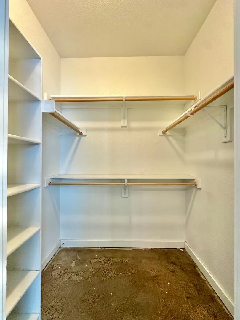 Townhouse For Rent in Mc Lennan County , 218 Gurley 8, Waco, Texas 76706, 4 Bedroom, 4 Bathroom, Garage spaces, 1,826 Sqft, built in 2015, mls#21400247, Real Estate Agent in Waco, Homes For Rent in Mc Lennan county, Homes For Rent in Waco, Realtor in Waco Texas, Real Estate Brokerage Independent Realty Texas, Luminita Cordes Realtor