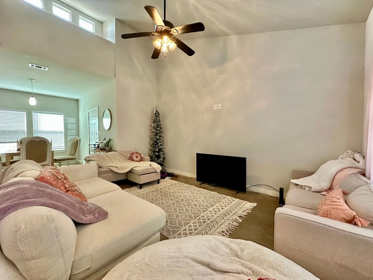 Townhouse For Rent in Mc Lennan County , 218 Gurley 8, Waco, Texas 76706, 4 Bedroom, 4 Bathroom, Garage spaces, 1,826 Sqft, built in 2015, mls#21400247, Real Estate Agent in Waco, Homes For Rent in Mc Lennan county, Homes For Rent in Waco, Realtor in Waco Texas, Real Estate Brokerage Independent Realty Texas, Luminita Cordes Realtor