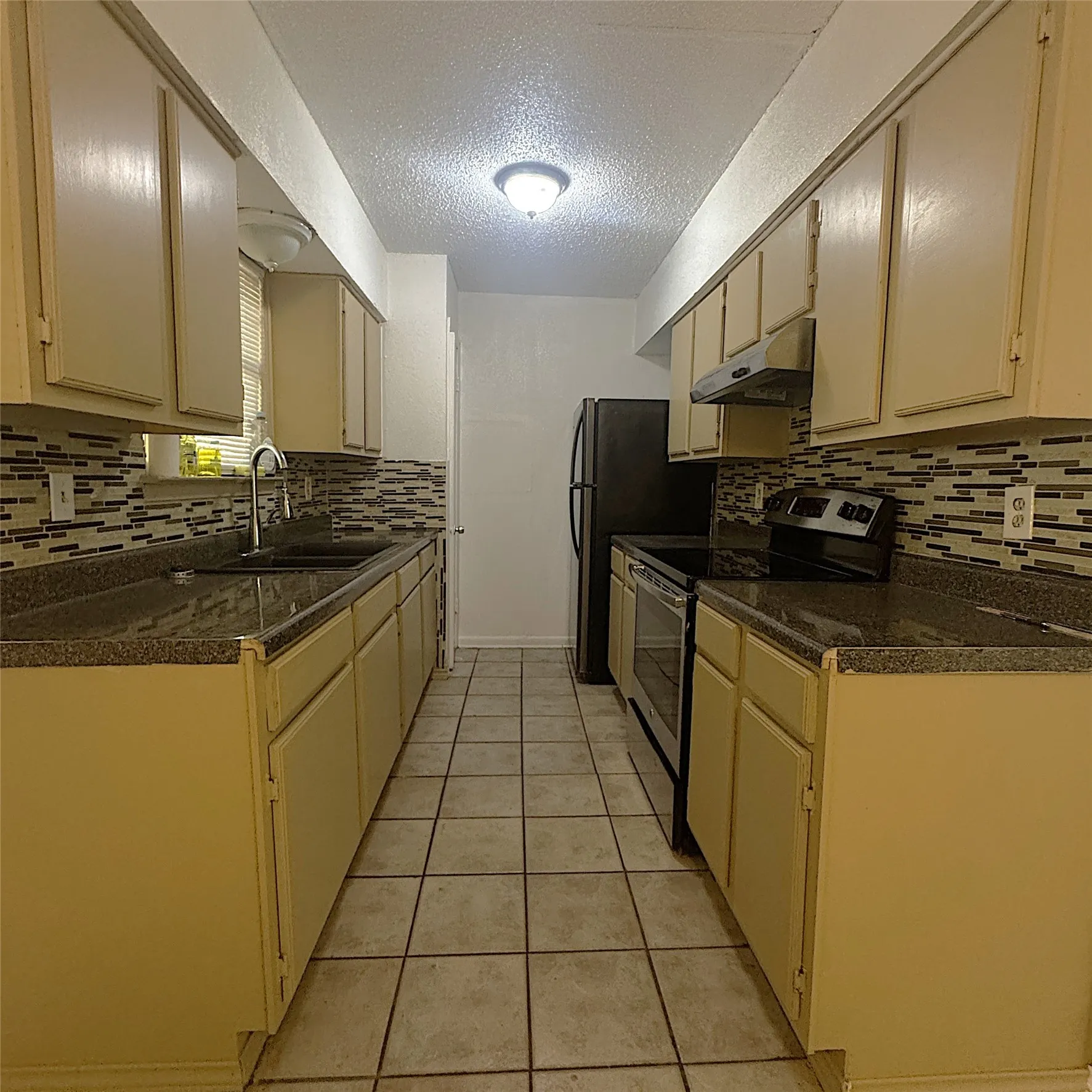 Single Family Residence For Rent in Kaufman County , 1320 S Rockwall Avenue, Terrell, Texas 75160, 3 Bedroom, 1 Bathroom, Garage spaces, 1,196 Sqft, built in 1972, mls#21400252, Real Estate Agent in Terrell, Homes For Rent in Kaufman county, Homes For Rent in Terrell, Realtor in Terrell Texas, Real Estate Brokerage Independent Realty Texas, Luminita Cordes Realtor