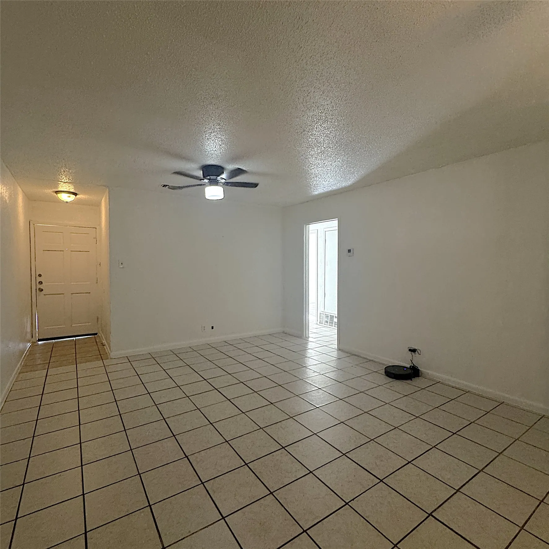 Single Family Residence For Rent in Kaufman County , 1320 S Rockwall Avenue, Terrell, Texas 75160, 3 Bedroom, 1 Bathroom, Garage spaces, 1,196 Sqft, built in 1972, mls#21400252, Real Estate Agent in Terrell, Homes For Rent in Kaufman county, Homes For Rent in Terrell, Realtor in Terrell Texas, Real Estate Brokerage Independent Realty Texas, Luminita Cordes Realtor