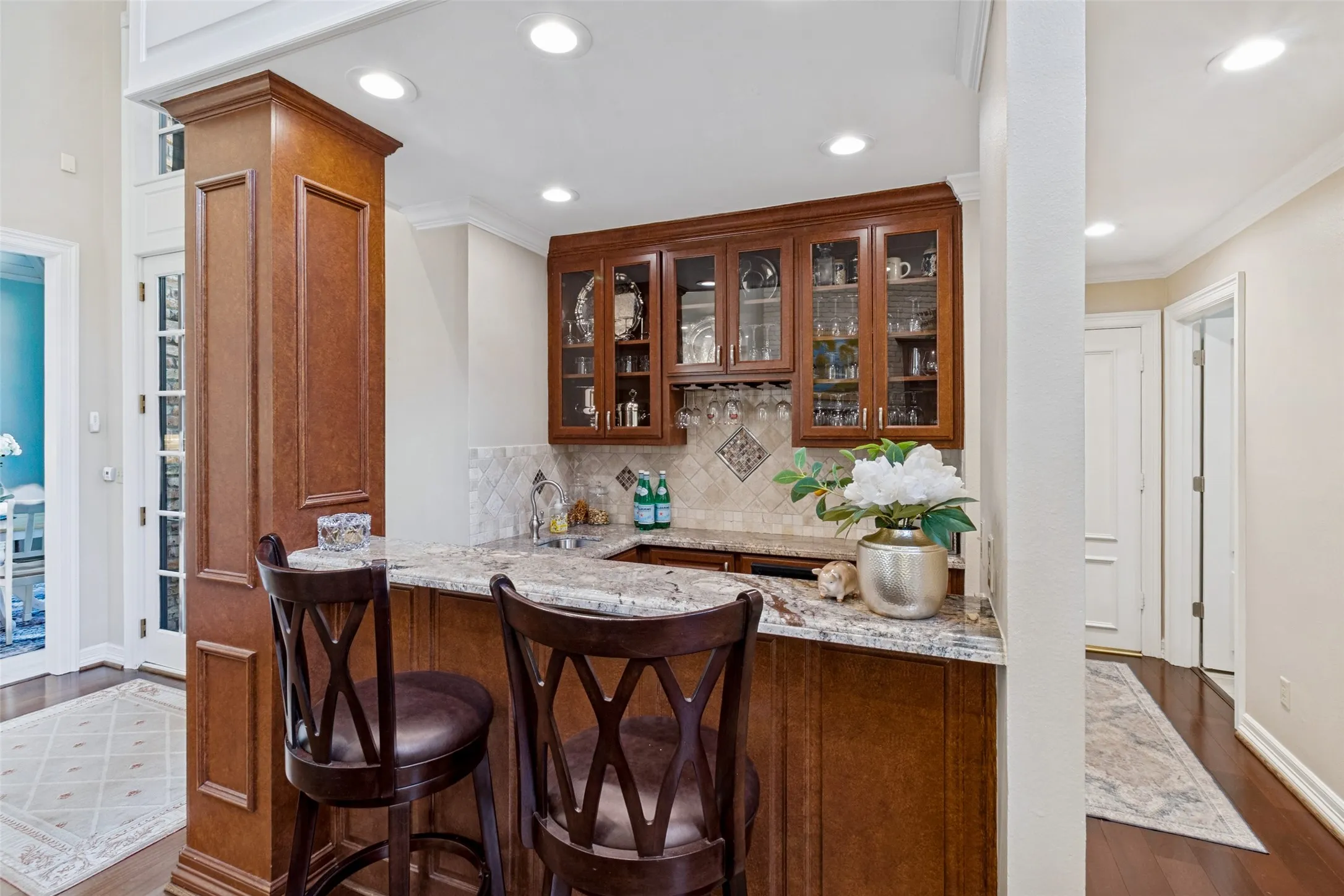 Single Family Residence For Sale in Dallas County , 12131 Vendome Place, Dallas, Texas 75230, 3 Bedroom, 3 Bathroom, 2 Garage spaces, 2,752 Sqft, built in 1983, mls#21400193, Real Estate Agent in Dallas, Homes For Sale in Dallas county, Homes For Sale in Dallas, Realtor in Dallas Texas, Real Estate Brokerage Independent Realty Texas, Luminita Cordes Realtor