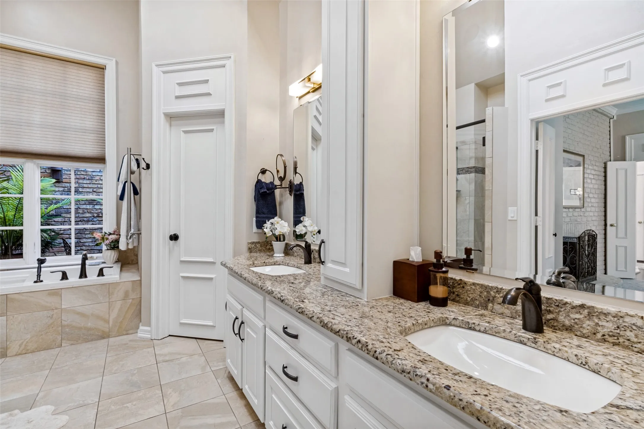 Single Family Residence For Sale in Dallas County , 12131 Vendome Place, Dallas, Texas 75230, 3 Bedroom, 3 Bathroom, 2 Garage spaces, 2,752 Sqft, built in 1983, mls#21400193, Real Estate Agent in Dallas, Homes For Sale in Dallas county, Homes For Sale in Dallas, Realtor in Dallas Texas, Real Estate Brokerage Independent Realty Texas, Luminita Cordes Realtor