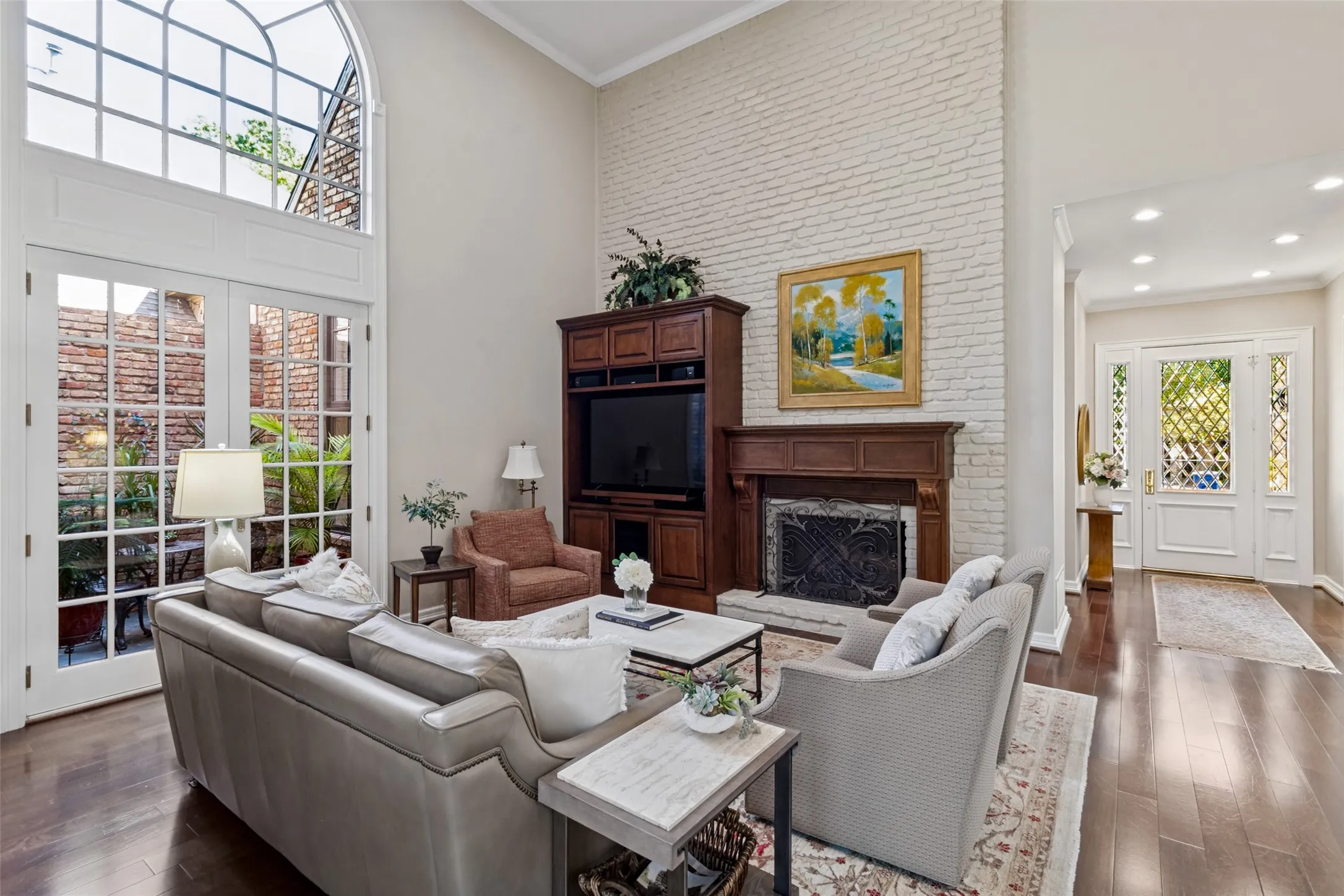 Single Family Residence For Sale in Dallas County , 12131 Vendome Place, Dallas, Texas 75230, 3 Bedroom, 3 Bathroom, 2 Garage spaces, 2,752 Sqft, built in 1983, mls#21400193, Real Estate Agent in Dallas, Homes For Sale in Dallas county, Homes For Sale in Dallas, Realtor in Dallas Texas, Real Estate Brokerage Independent Realty Texas, Luminita Cordes Realtor