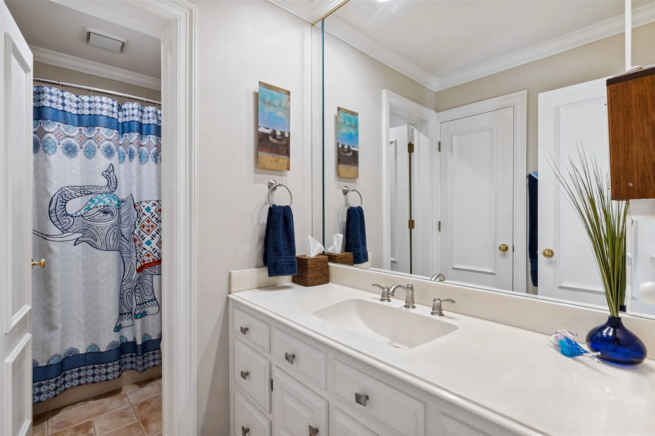 Single Family Residence For Sale in Dallas County , 12131 Vendome Place, Dallas, Texas 75230, 3 Bedroom, 3 Bathroom, 2 Garage spaces, 2,752 Sqft, built in 1983, mls#21400193, Real Estate Agent in Dallas, Homes For Sale in Dallas county, Homes For Sale in Dallas, Realtor in Dallas Texas, Real Estate Brokerage Independent Realty Texas, Luminita Cordes Realtor