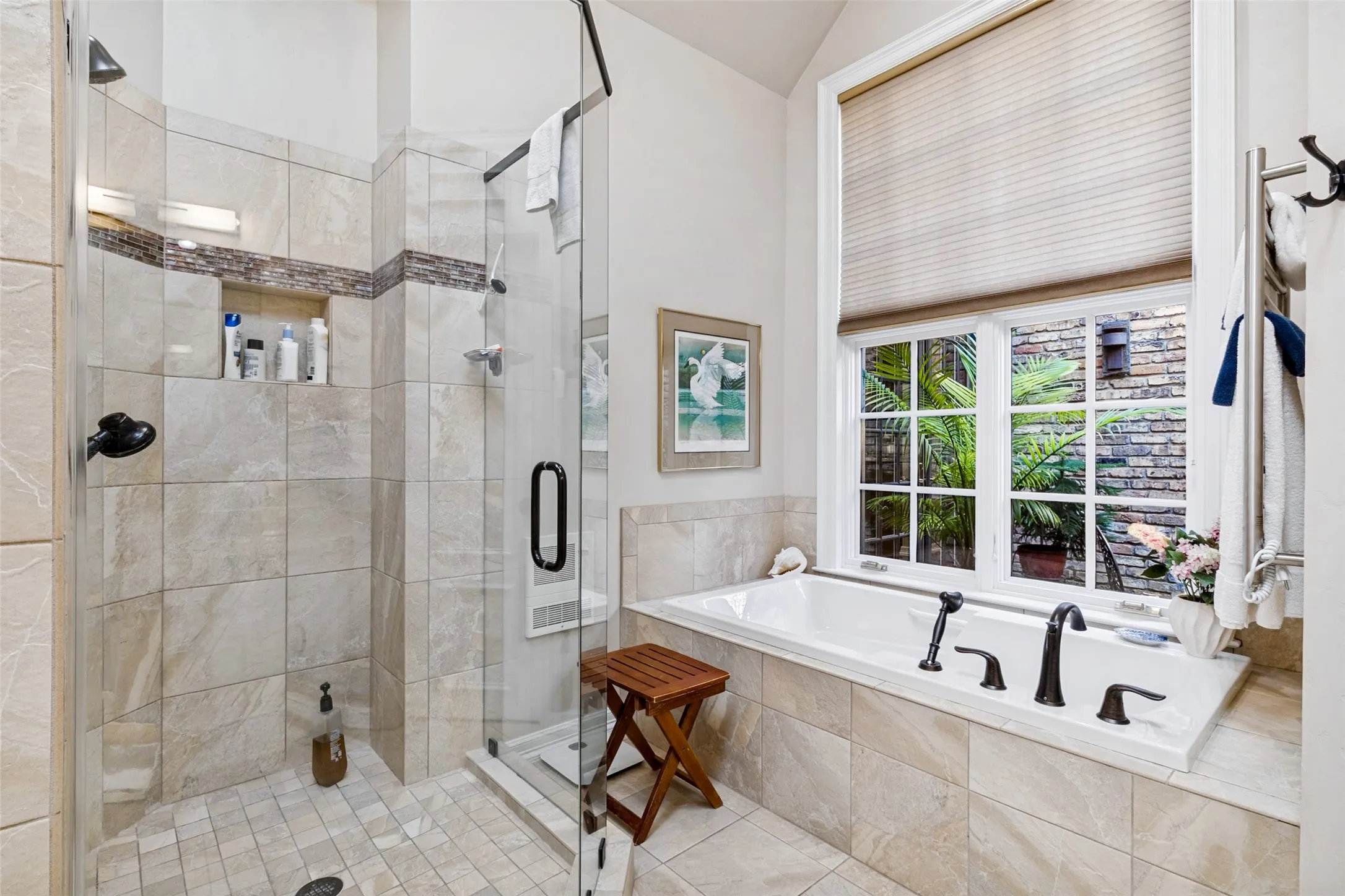 Single Family Residence For Sale in Dallas County , 12131 Vendome Place, Dallas, Texas 75230, 3 Bedroom, 3 Bathroom, 2 Garage spaces, 2,752 Sqft, built in 1983, mls#21400193, Real Estate Agent in Dallas, Homes For Sale in Dallas county, Homes For Sale in Dallas, Realtor in Dallas Texas, Real Estate Brokerage Independent Realty Texas, Luminita Cordes Realtor