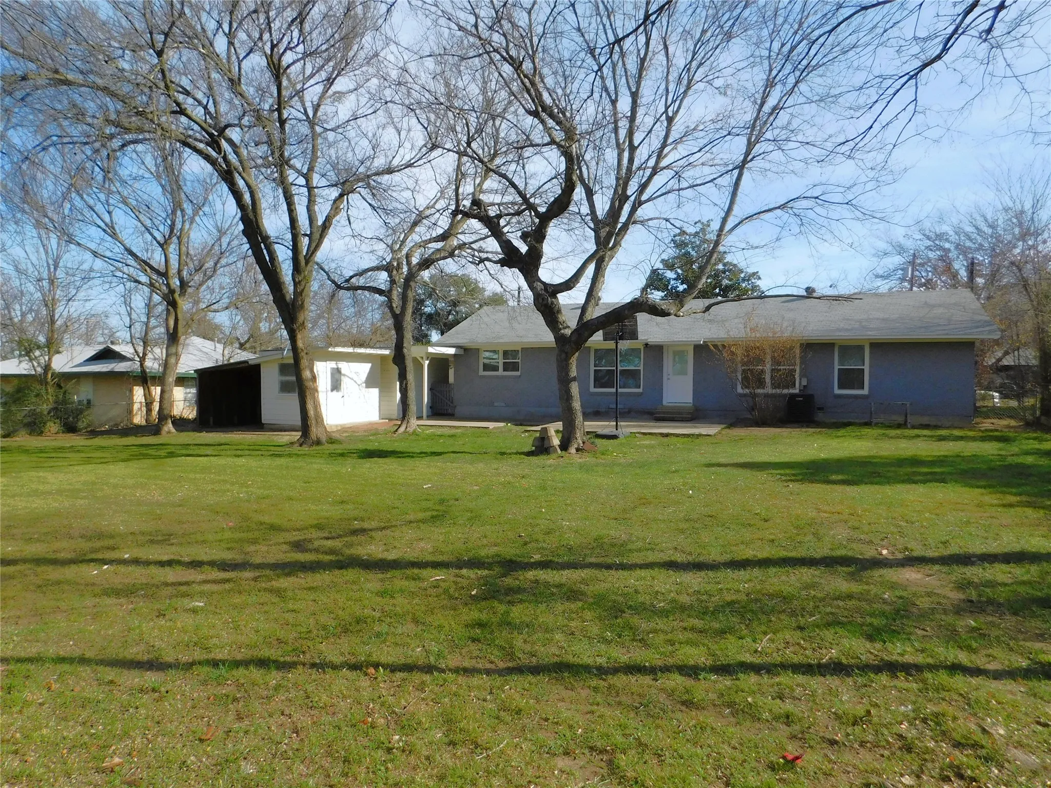 Single Family Residence For Rent in Denton County , 819 Thomas Street, Denton, Texas 76201, 3 Bedroom, 2 Bathroom, Garage spaces, 1,738 Sqft, built in 1957, mls#21399232, Real Estate Agent in Denton, Homes For Rent in Denton county, Homes For Rent in Denton, Realtor in Denton Texas, Real Estate Brokerage Independent Realty Texas, Luminita Cordes Realtor