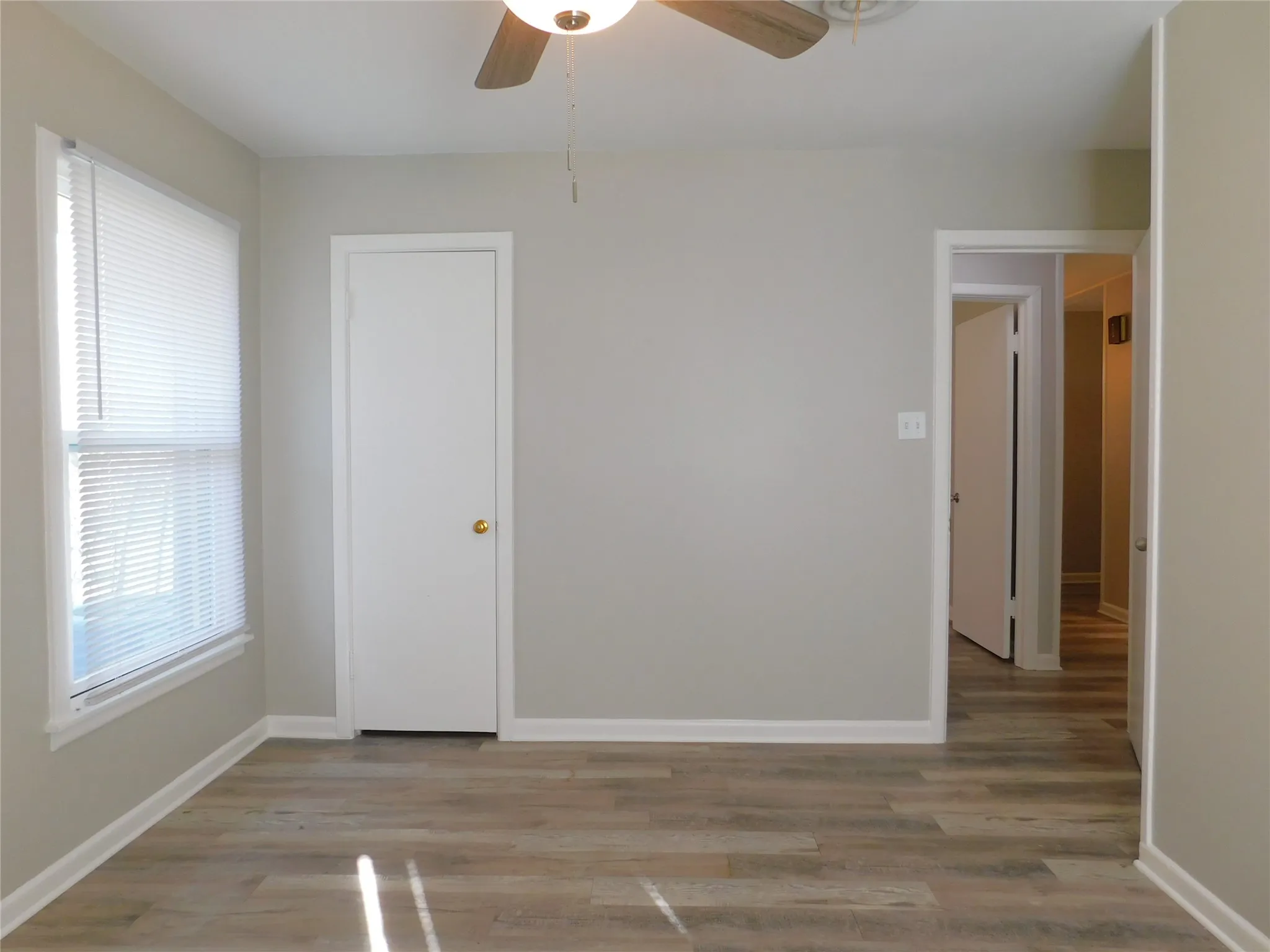 Single Family Residence For Rent in Denton County , 819 Thomas Street, Denton, Texas 76201, 3 Bedroom, 2 Bathroom, Garage spaces, 1,738 Sqft, built in 1957, mls#21399232, Real Estate Agent in Denton, Homes For Rent in Denton county, Homes For Rent in Denton, Realtor in Denton Texas, Real Estate Brokerage Independent Realty Texas, Luminita Cordes Realtor