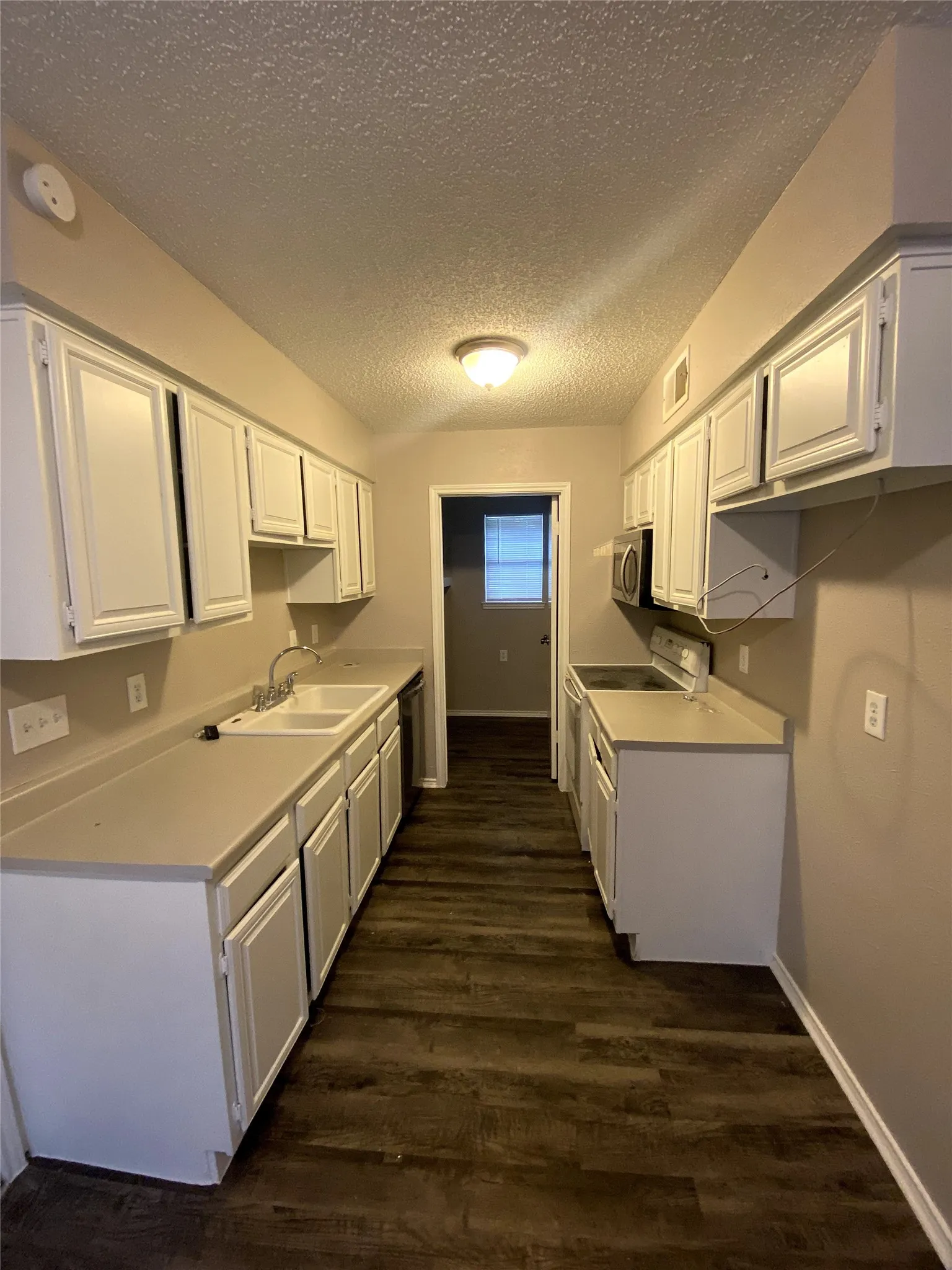 Duplex For Sale in Dallas County , 2908 Nelson Drive, Mesquite, Texas 75150, 3 Bedroom, 2 Bathroom, 4 Garage spaces, 0 Sqft, built in 1982, mls#21399176, Real Estate Agent in Mesquite, Homes For Sale in Dallas county, Homes For Sale in Mesquite, Realtor in Mesquite Texas, Real Estate Brokerage Independent Realty Texas, Luminita Cordes Realtor