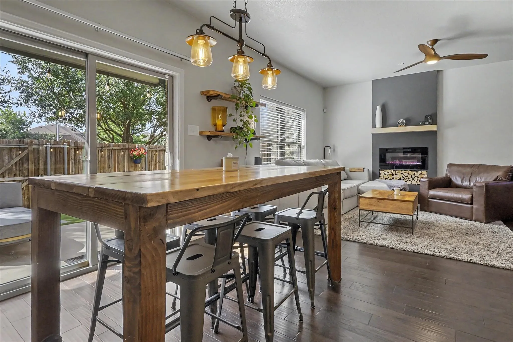 Single Family Residence For Rent in Collin County , 4828 Bridgewater Street, Plano, Texas 75074, 3 Bedroom, 3 Bathroom, 2 Garage spaces, 1,622 Sqft, built in 2015, mls#21400264, Real Estate Agent in Plano, Homes For Rent in Collin county, Homes For Rent in Plano, Realtor in Plano Texas, Real Estate Brokerage Independent Realty Texas, Luminita Cordes Realtor