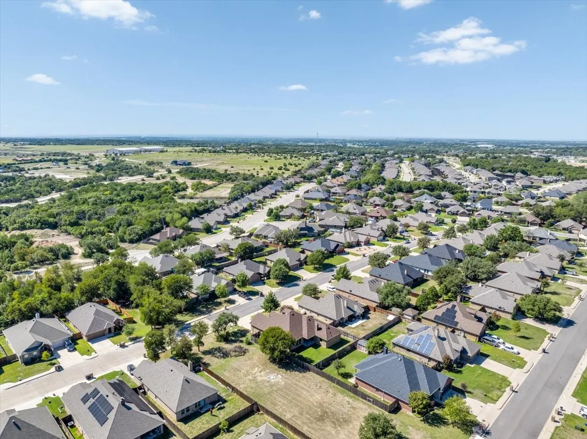 Single Family Residence For Sale in Parker County , 537 Zachary Drive, Weatherford, Texas 76087, 4 Bedroom, 3 Bathroom, 2 Garage spaces, 2,315 Sqft, built in 2014, mls#21393865, Real Estate Agent in Weatherford, Homes For Sale in Parker county, Homes For Sale in Weatherford, Realtor in Weatherford Texas, Real Estate Brokerage Independent Realty Texas, Luminita Cordes Realtor