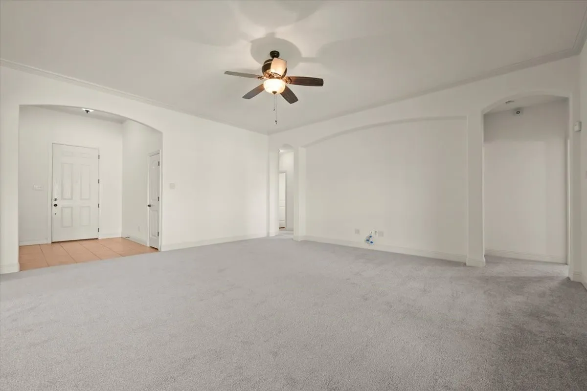 Single Family Residence For Sale in Parker County , 537 Zachary Drive, Weatherford, Texas 76087, 4 Bedroom, 3 Bathroom, 2 Garage spaces, 2,315 Sqft, built in 2014, mls#21393865, Real Estate Agent in Weatherford, Homes For Sale in Parker county, Homes For Sale in Weatherford, Realtor in Weatherford Texas, Real Estate Brokerage Independent Realty Texas, Luminita Cordes Realtor
