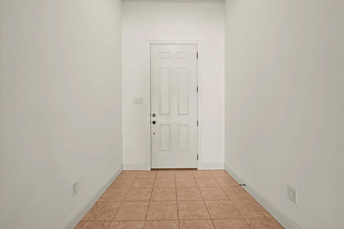 Single Family Residence For Sale in Parker County , 537 Zachary Drive, Weatherford, Texas 76087, 4 Bedroom, 3 Bathroom, 2 Garage spaces, 2,315 Sqft, built in 2014, mls#21393865, Real Estate Agent in Weatherford, Homes For Sale in Parker county, Homes For Sale in Weatherford, Realtor in Weatherford Texas, Real Estate Brokerage Independent Realty Texas, Luminita Cordes Realtor