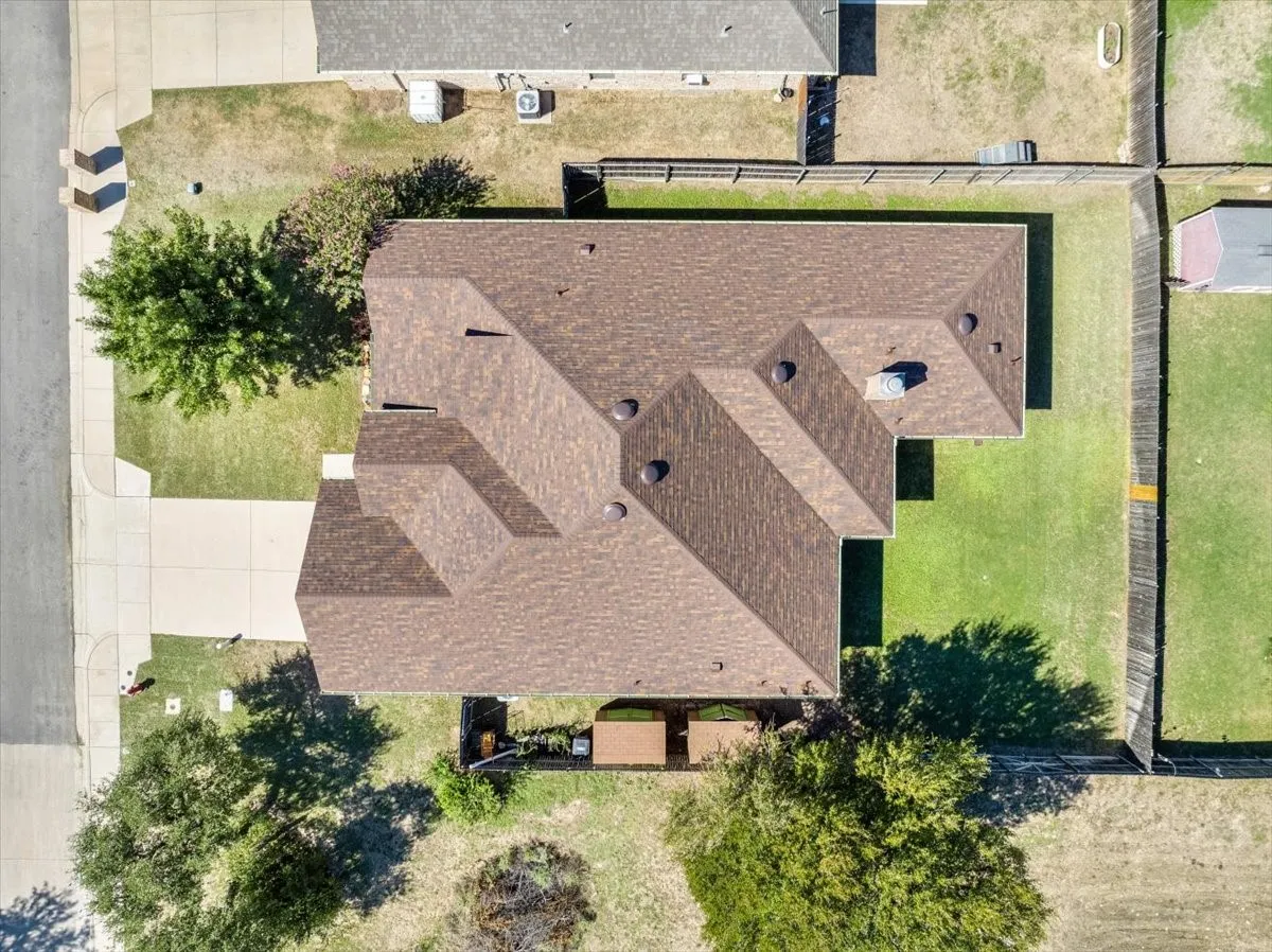 Single Family Residence For Sale in Parker County , 537 Zachary Drive, Weatherford, Texas 76087, 4 Bedroom, 3 Bathroom, 2 Garage spaces, 2,315 Sqft, built in 2014, mls#21393865, Real Estate Agent in Weatherford, Homes For Sale in Parker county, Homes For Sale in Weatherford, Realtor in Weatherford Texas, Real Estate Brokerage Independent Realty Texas, Luminita Cordes Realtor