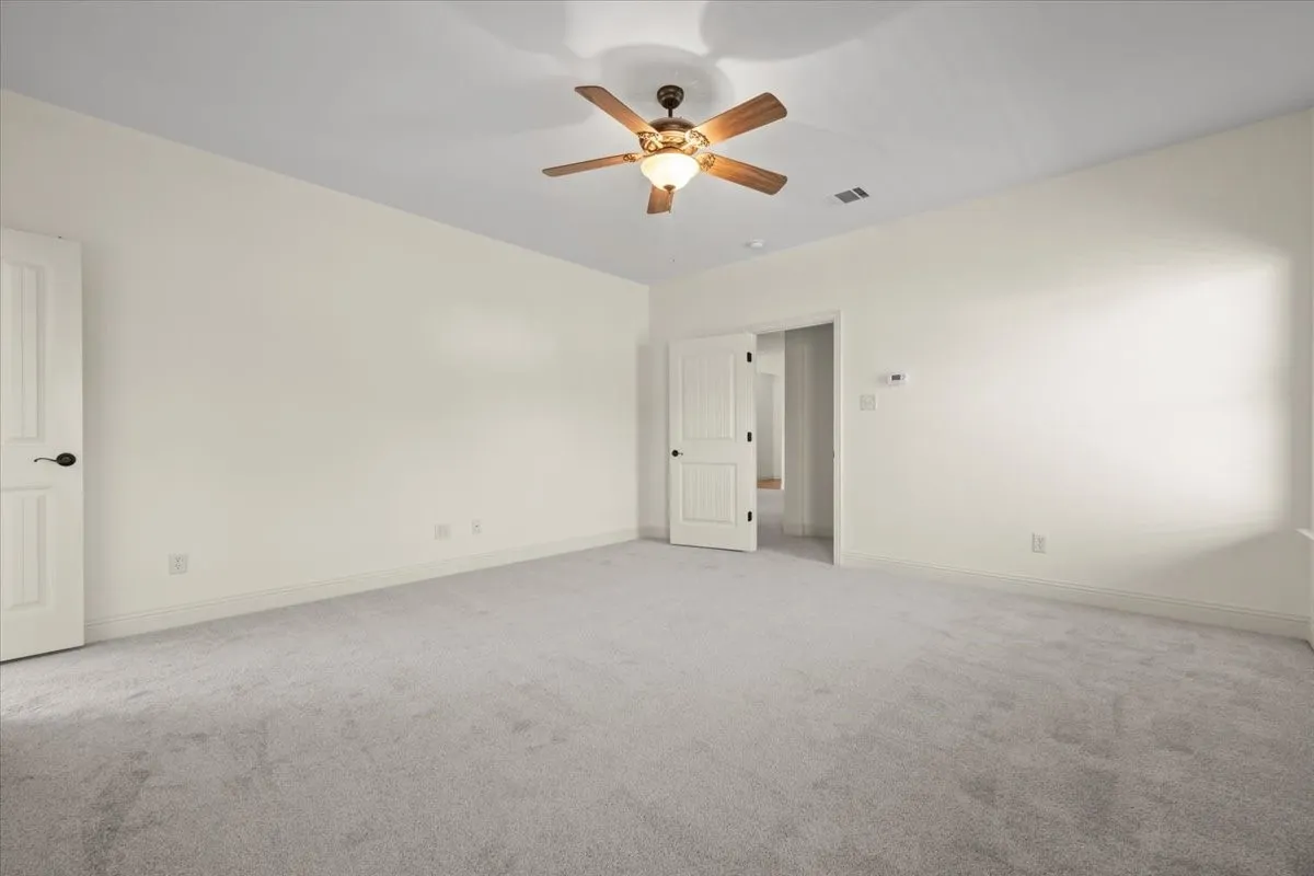 Single Family Residence For Sale in Parker County , 537 Zachary Drive, Weatherford, Texas 76087, 4 Bedroom, 3 Bathroom, 2 Garage spaces, 2,315 Sqft, built in 2014, mls#21393865, Real Estate Agent in Weatherford, Homes For Sale in Parker county, Homes For Sale in Weatherford, Realtor in Weatherford Texas, Real Estate Brokerage Independent Realty Texas, Luminita Cordes Realtor