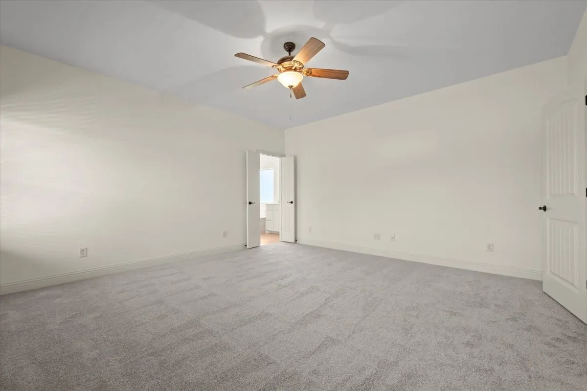 Single Family Residence For Sale in Parker County , 537 Zachary Drive, Weatherford, Texas 76087, 4 Bedroom, 3 Bathroom, 2 Garage spaces, 2,315 Sqft, built in 2014, mls#21393865, Real Estate Agent in Weatherford, Homes For Sale in Parker county, Homes For Sale in Weatherford, Realtor in Weatherford Texas, Real Estate Brokerage Independent Realty Texas, Luminita Cordes Realtor