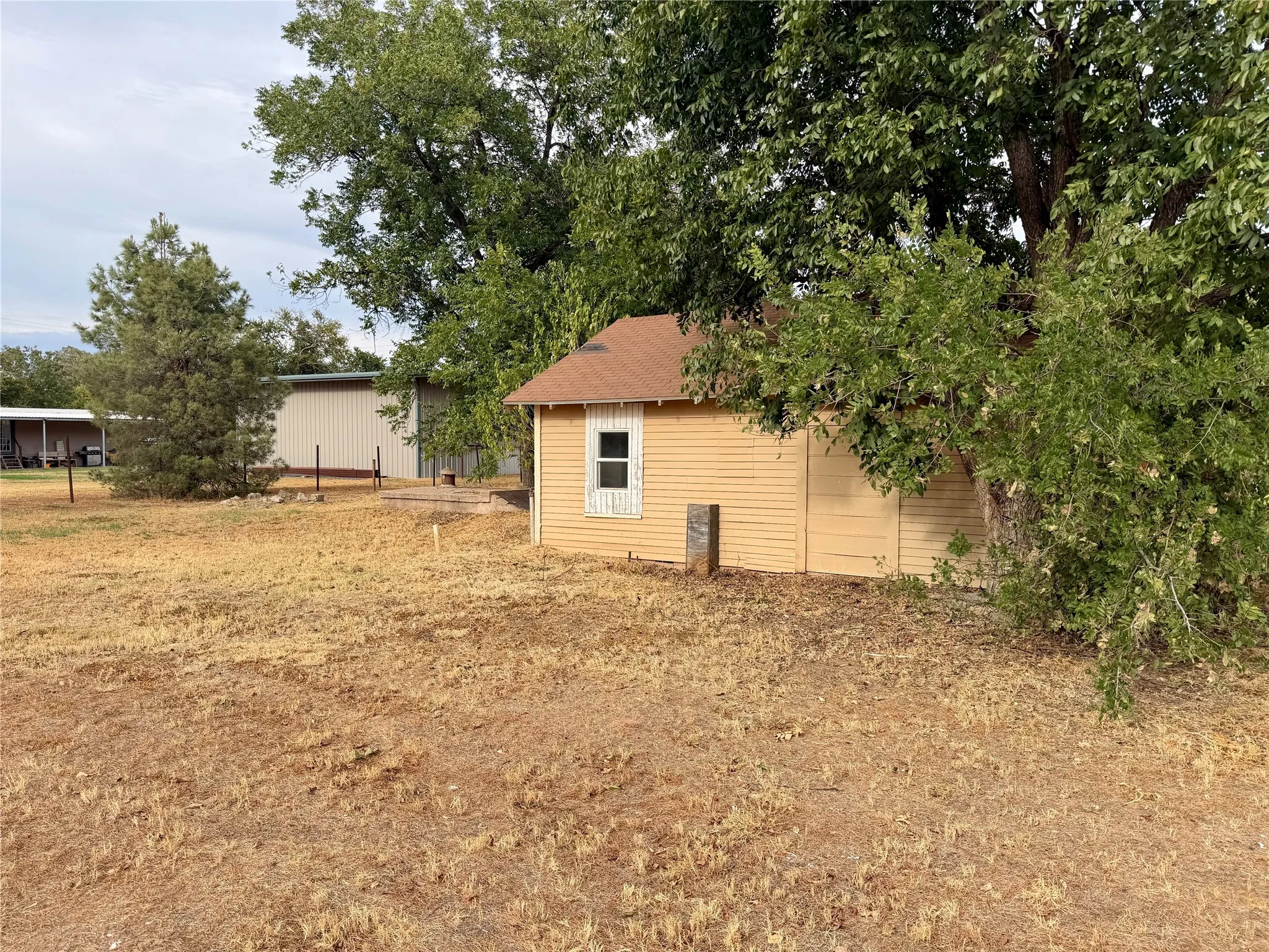 Duplex For Sale in Jones County , 610 8th Street, Hawley, Texas 79525, 0, 0, Garage spaces, 0 Sqft, built in 1938, mls#21400268, Real Estate Agent in Hawley, Homes For Sale in Jones county, Homes For Sale in Hawley, Realtor in Hawley Texas, Real Estate Brokerage Independent Realty Texas, Luminita Cordes Realtor