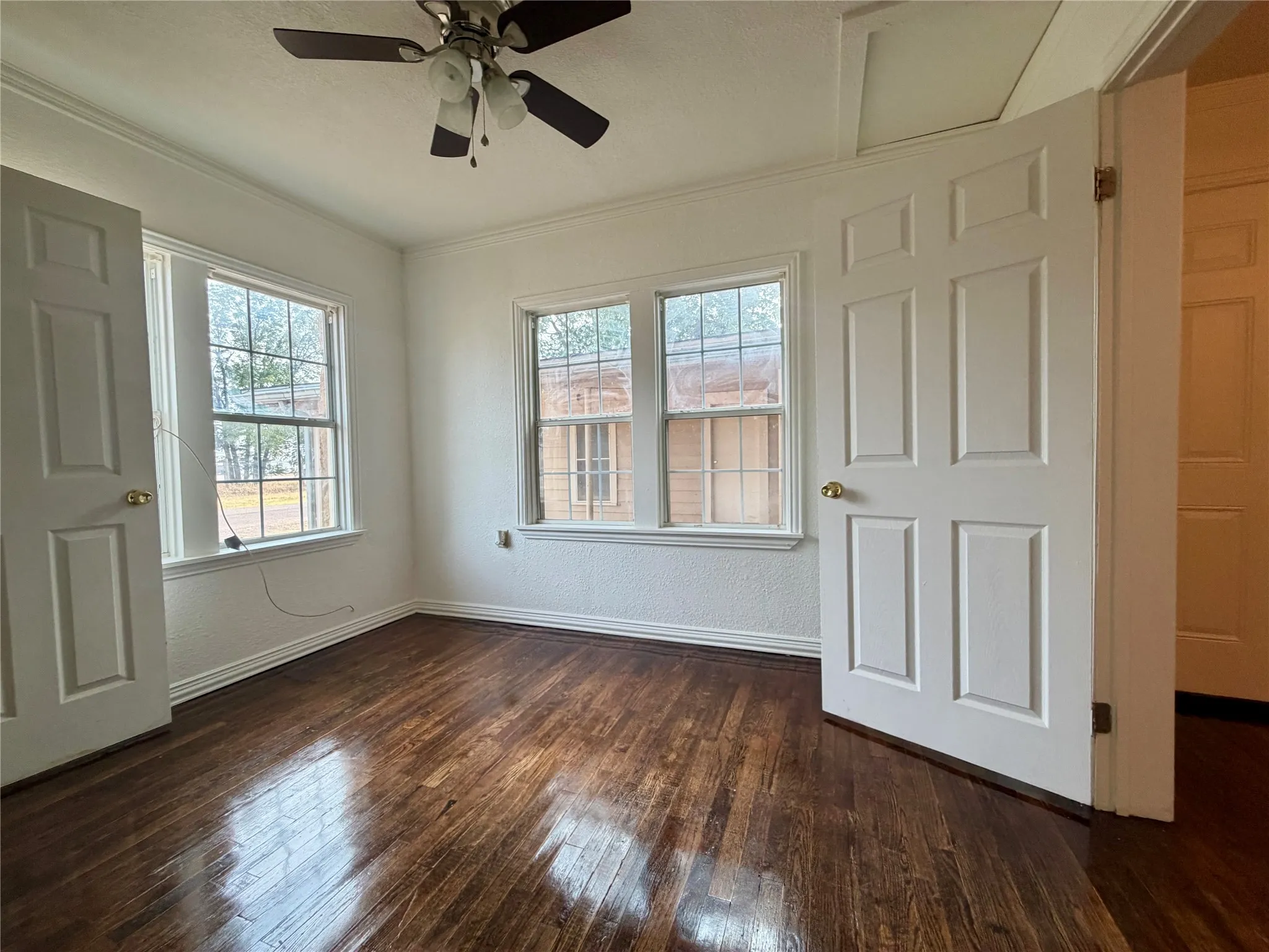 610 8th St, Hawley, TX