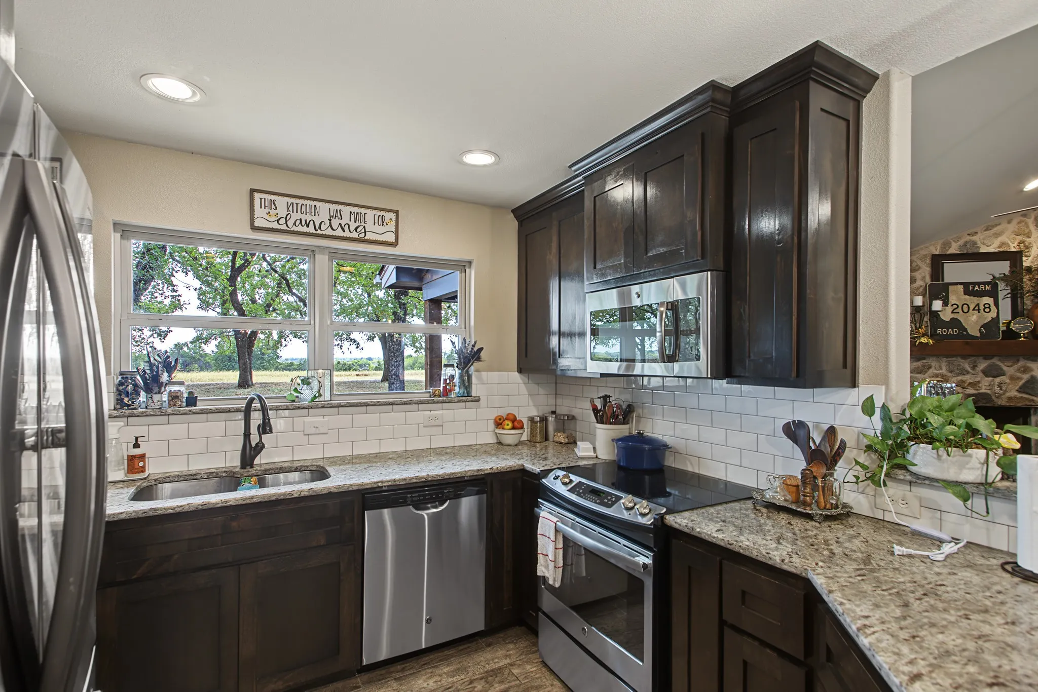 Single Family Residence For Sale in Wise County , 3207 FM 2048, Boyd, Texas 76023, 3 Bedroom, 2 Bathroom, 2 Garage spaces, 1,448 Sqft, built in 2015, mls#21400111, Real Estate Agent in Boyd, Homes For Sale in Wise county, Homes For Sale in Boyd, Realtor in Boyd Texas, Real Estate Brokerage Independent Realty Texas, Luminita Cordes Realtor