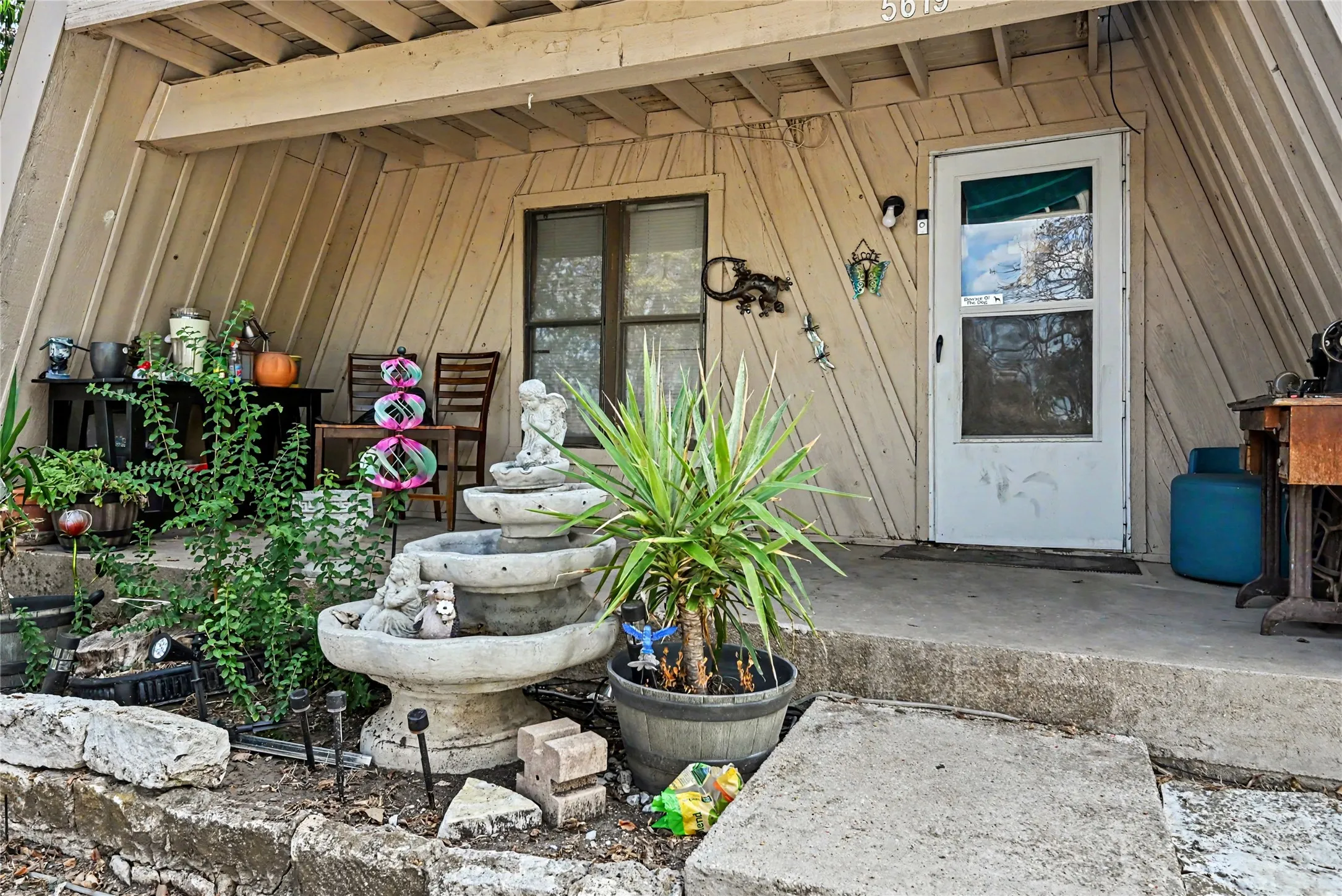 Single Family Residence For Sale in Tarrant County , 5619 Andover Street, Sansom Park, Texas 76114, 1 Bedroom, 1 Bathroom, Garage spaces, 876 Sqft, built in 1980, mls#21397609, Real Estate Agent in Sansom Park, Homes For Sale in Tarrant county, Homes For Sale in Sansom Park, Realtor in Sansom Park Texas, Real Estate Brokerage Independent Realty Texas, Luminita Cordes Realtor