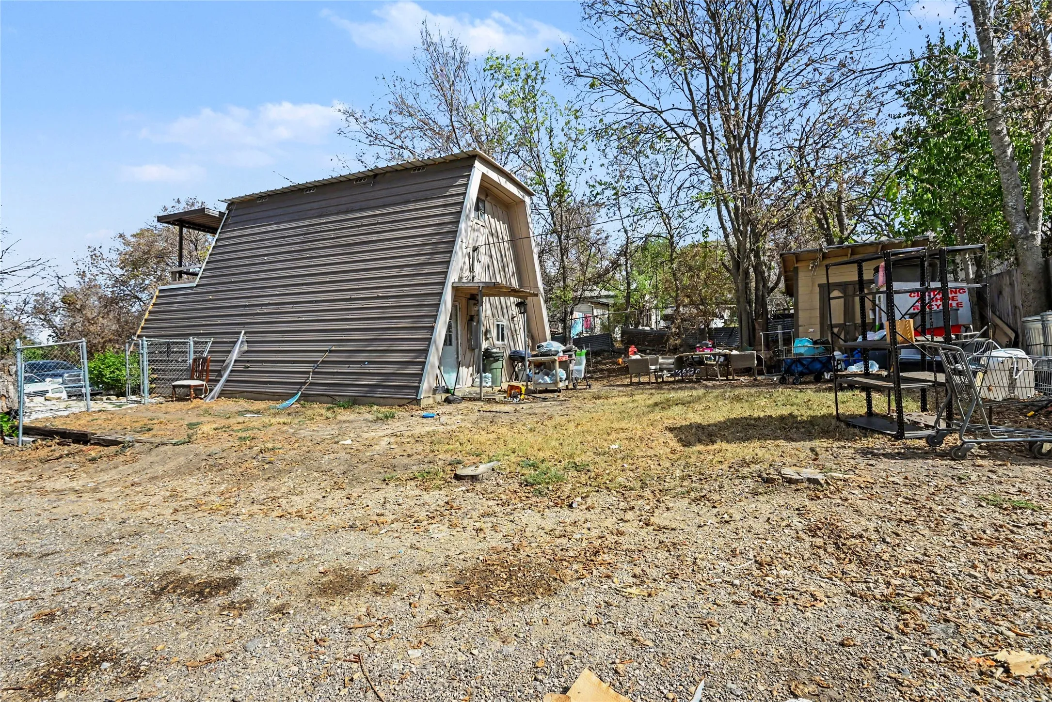 Single Family Residence For Sale in Tarrant County , 5619 Andover Street, Sansom Park, Texas 76114, 1 Bedroom, 1 Bathroom, Garage spaces, 876 Sqft, built in 1980, mls#21397609, Real Estate Agent in Sansom Park, Homes For Sale in Tarrant county, Homes For Sale in Sansom Park, Realtor in Sansom Park Texas, Real Estate Brokerage Independent Realty Texas, Luminita Cordes Realtor