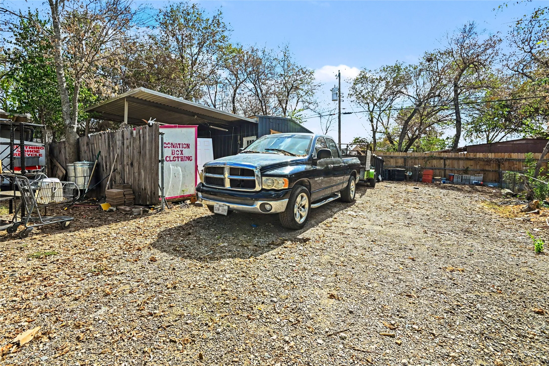 Single Family Residence For Sale in Tarrant County , 5619 Andover Street, Sansom Park, Texas 76114, 1 Bedroom, 1 Bathroom, Garage spaces, 876 Sqft, built in 1980, mls#21397609, Real Estate Agent in Sansom Park, Homes For Sale in Tarrant county, Homes For Sale in Sansom Park, Realtor in Sansom Park Texas, Real Estate Brokerage Independent Realty Texas, Luminita Cordes Realtor