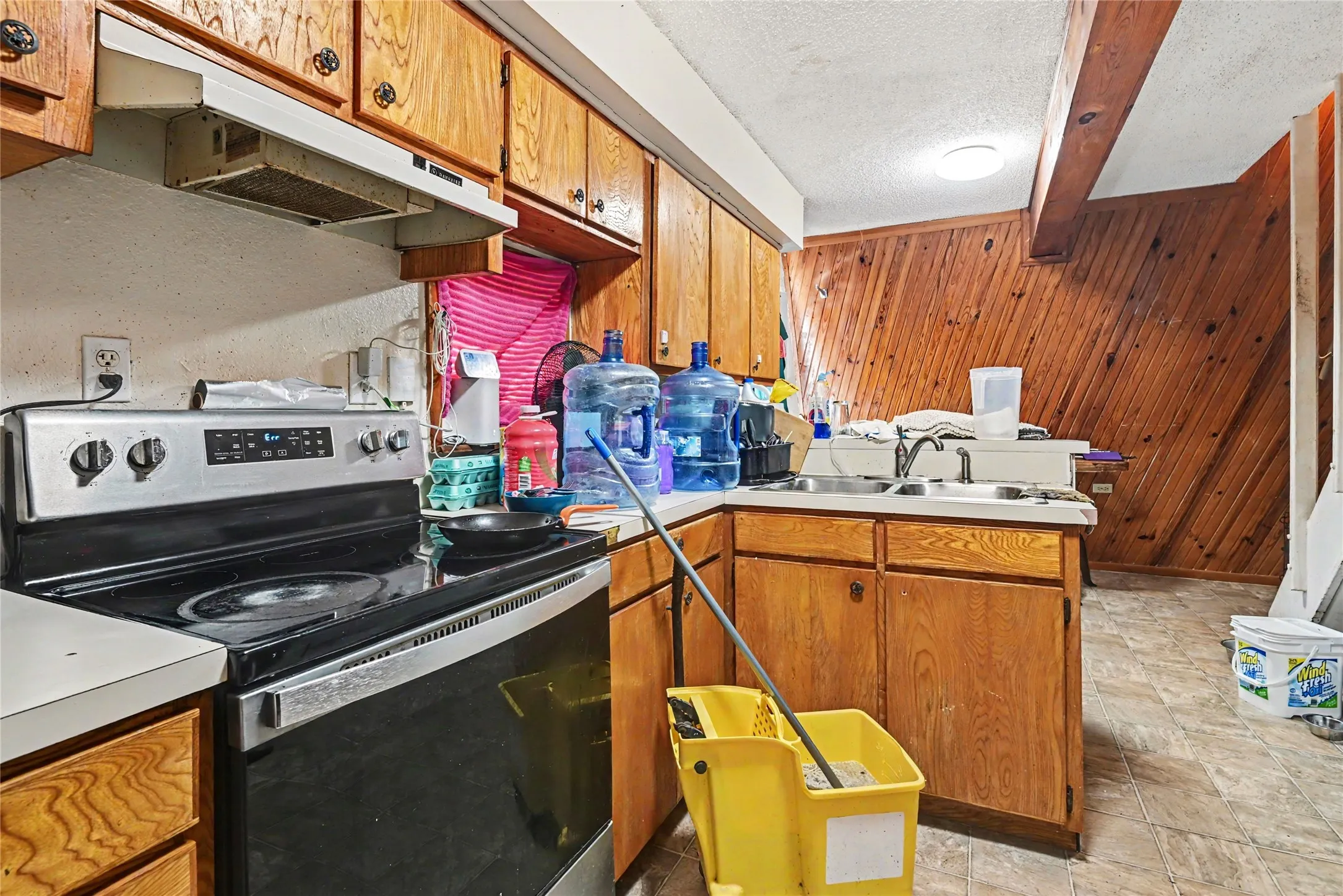 Single Family Residence For Sale in Tarrant County , 5619 Andover Street, Sansom Park, Texas 76114, 1 Bedroom, 1 Bathroom, Garage spaces, 876 Sqft, built in 1980, mls#21397609, Real Estate Agent in Sansom Park, Homes For Sale in Tarrant county, Homes For Sale in Sansom Park, Realtor in Sansom Park Texas, Real Estate Brokerage Independent Realty Texas, Luminita Cordes Realtor