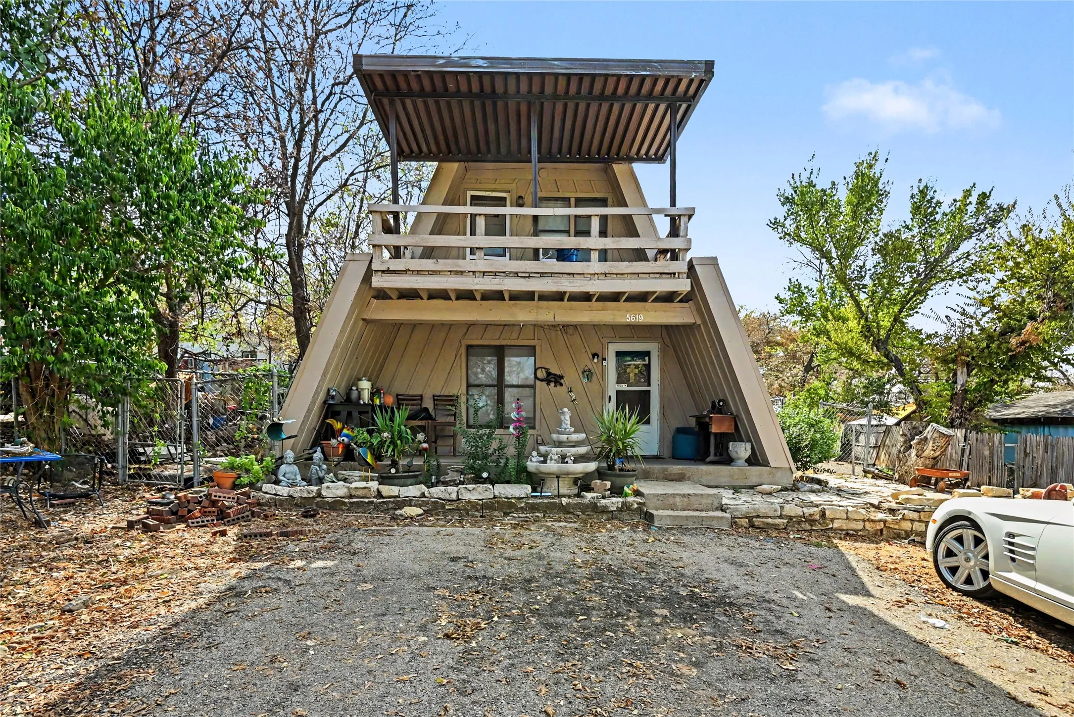Single Family Residence For Sale in Tarrant County , 5619 Andover Street, Sansom Park, Texas 76114, 1 Bedroom, 1 Bathroom, Garage spaces, 876 Sqft, built in 1980, mls#21397609, Real Estate Agent in Sansom Park, Homes For Sale in Tarrant county, Homes For Sale in Sansom Park, Realtor in Sansom Park Texas, Real Estate Brokerage Independent Realty Texas, Luminita Cordes Realtor