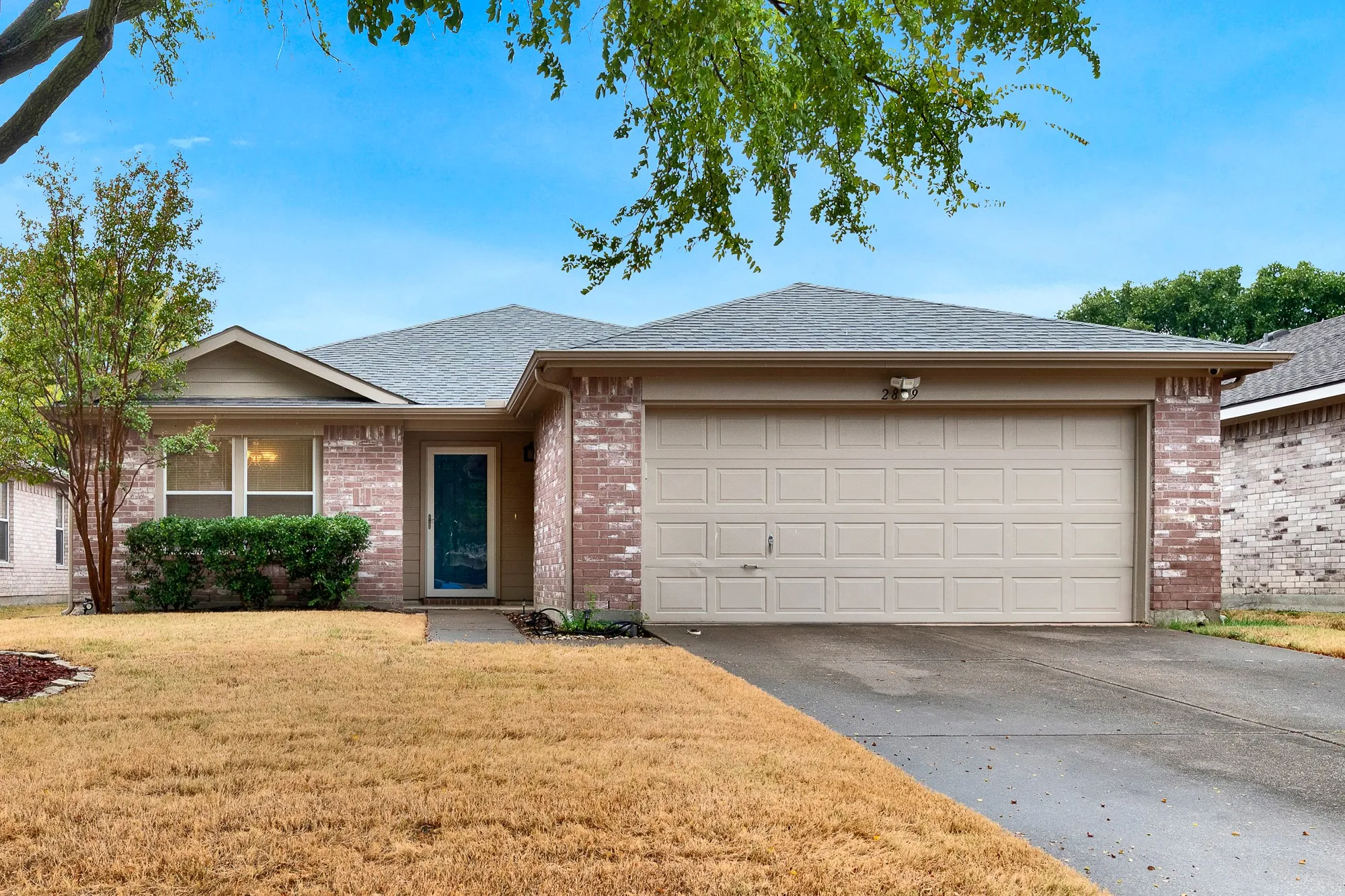 Single Family Residence For Rent in Collin County , 2809 Mesa Valley Drive, Mc Kinney, Texas 75071, 3 Bedroom, 2 Bathroom, 2 Garage spaces, 1,736 Sqft, built in 2002, mls#21399615, Real Estate Agent in Mc Kinney, Homes For Rent in Collin county, Homes For Rent in Mc Kinney, Realtor in Mc Kinney Texas, Real Estate Brokerage Independent Realty Texas, Luminita Cordes Realtor