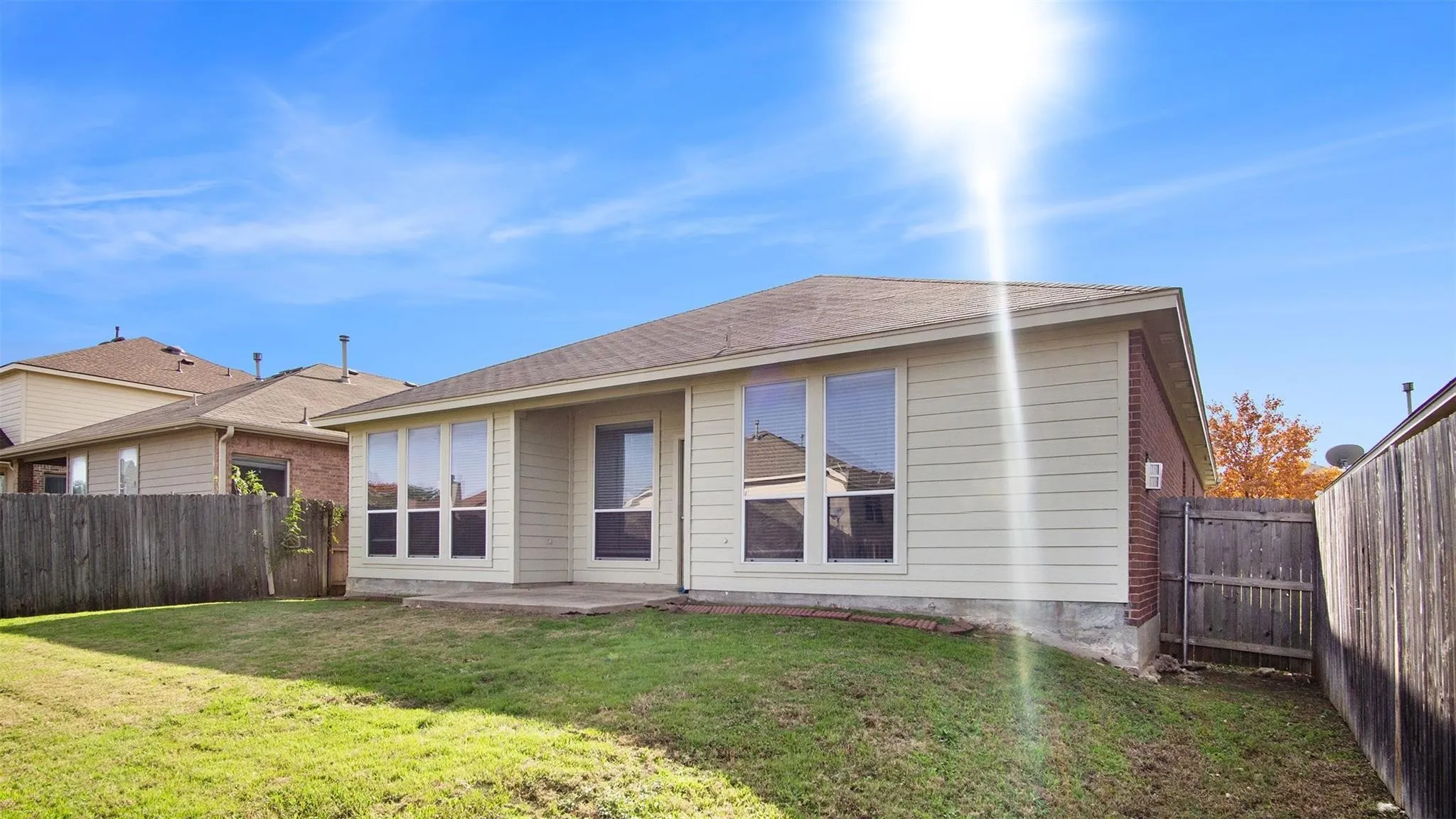 Single Family Residence For Rent in Tarrant County , 6036 Horse Trap Drive, Fort Worth, Texas 76179, 3 Bedroom, 2 Bathroom, 2 Garage spaces, 1,844 Sqft, built in 2004, mls#21400286, Real Estate Agent in Fort Worth, Homes For Rent in Tarrant county, Homes For Rent in Fort Worth, Realtor in Fort Worth Texas, Real Estate Brokerage Independent Realty Texas, Luminita Cordes Realtor