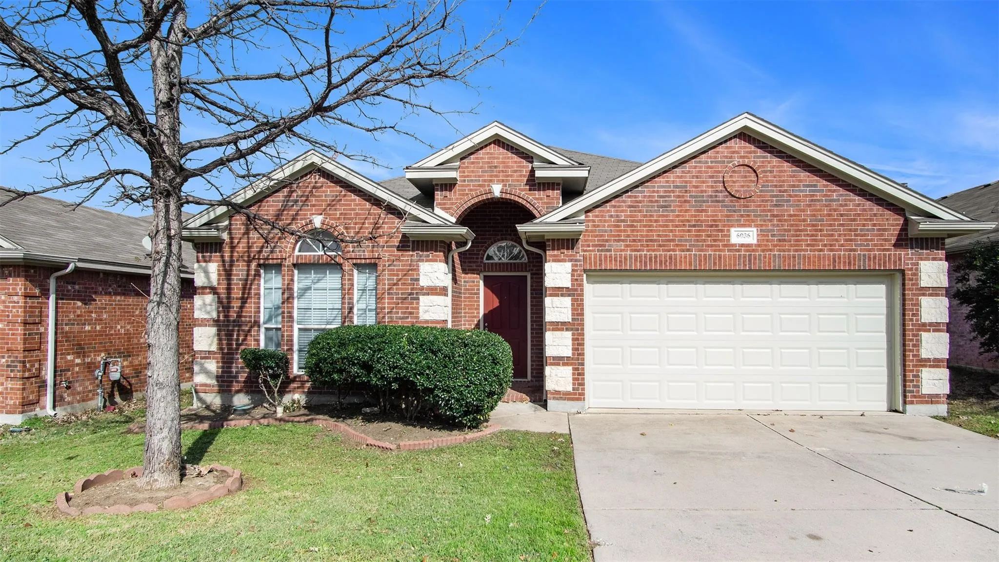 Single Family Residence For Rent in Tarrant County , 6036 Horse Trap Drive, Fort Worth, Texas 76179, 3 Bedroom, 2 Bathroom, 2 Garage spaces, 1,844 Sqft, built in 2004, mls#21400286, Real Estate Agent in Fort Worth, Homes For Rent in Tarrant county, Homes For Rent in Fort Worth, Realtor in Fort Worth Texas, Real Estate Brokerage Independent Realty Texas, Luminita Cordes Realtor