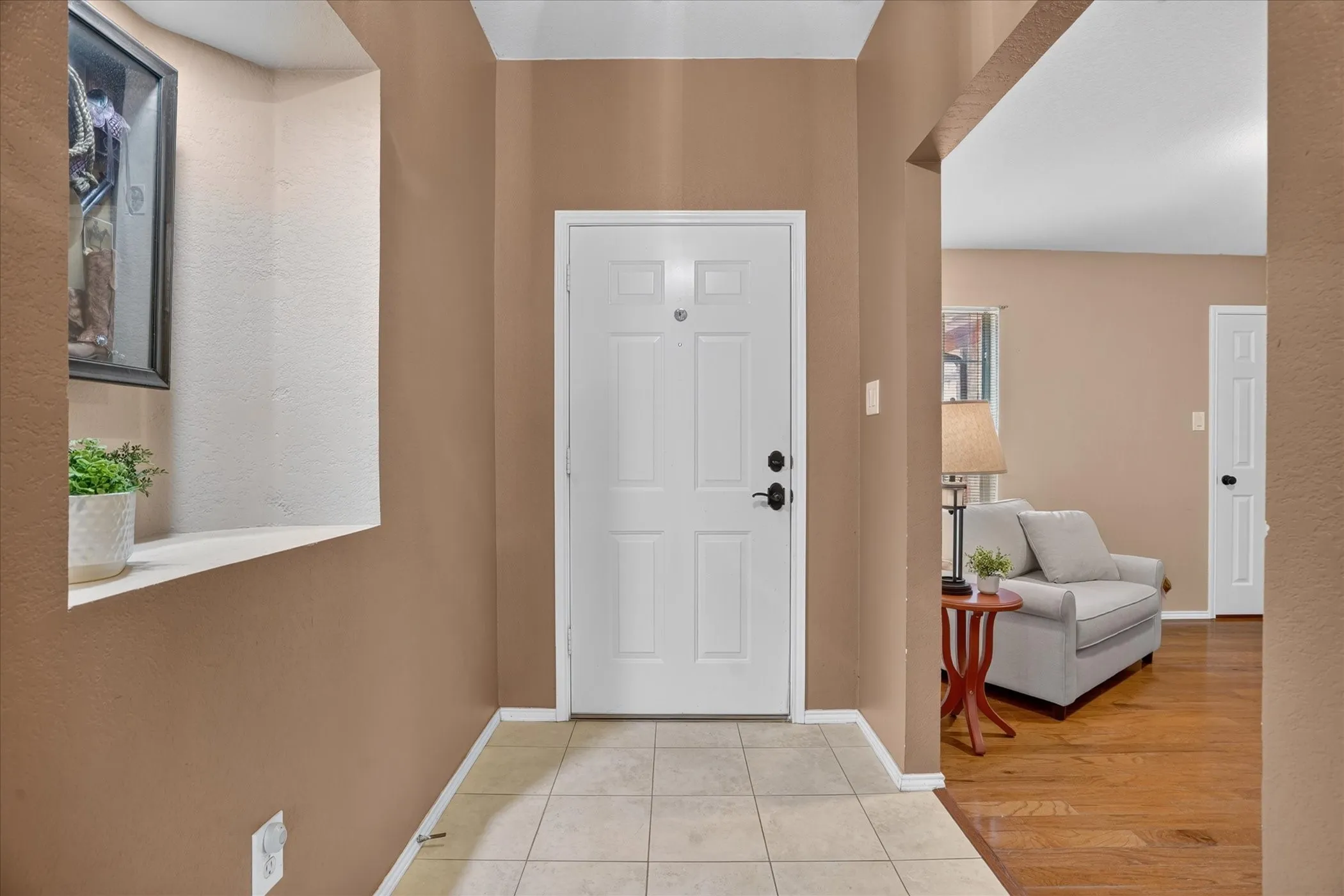 Single Family Residence For Sale in Tarrant County , 6608 Silver Oak Lane, Fort Worth, Texas 76135, 4 Bedroom, 2 Bathroom, 2 Garage spaces, 1,841 Sqft, built in 2003, mls#21399999, Real Estate Agent in Fort Worth, Homes For Sale in Tarrant county, Homes For Sale in Fort Worth, Realtor in Fort Worth Texas, Real Estate Brokerage Independent Realty Texas, Luminita Cordes Realtor