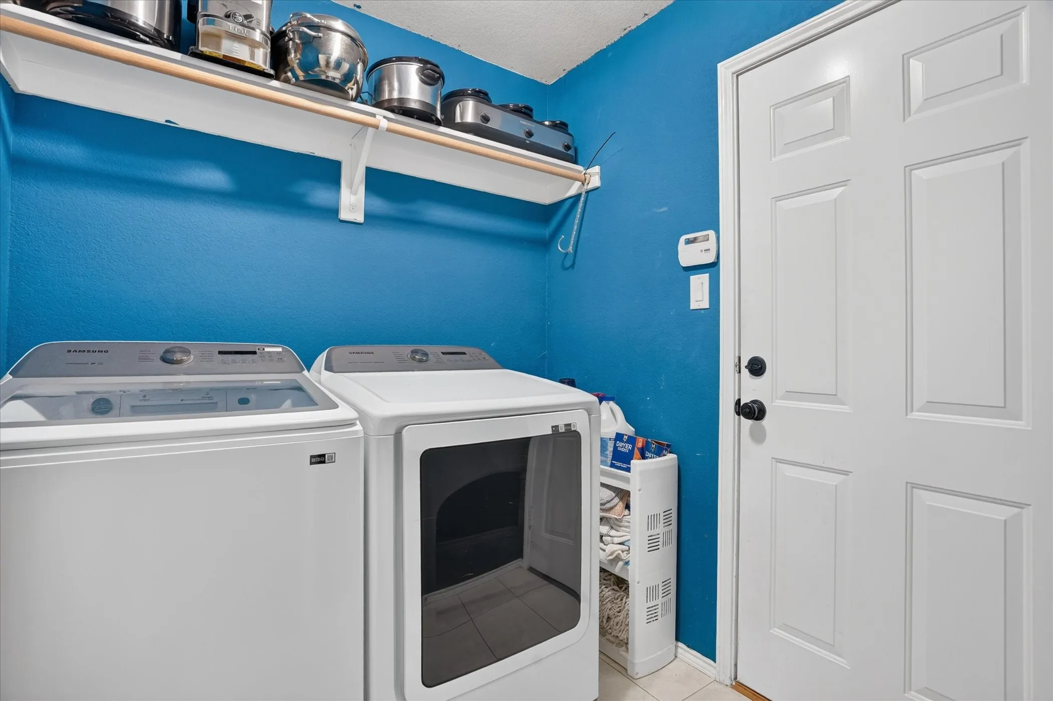Single Family Residence For Sale in Tarrant County , 6608 Silver Oak Lane, Fort Worth, Texas 76135, 4 Bedroom, 2 Bathroom, 2 Garage spaces, 1,841 Sqft, built in 2003, mls#21399999, Real Estate Agent in Fort Worth, Homes For Sale in Tarrant county, Homes For Sale in Fort Worth, Realtor in Fort Worth Texas, Real Estate Brokerage Independent Realty Texas, Luminita Cordes Realtor