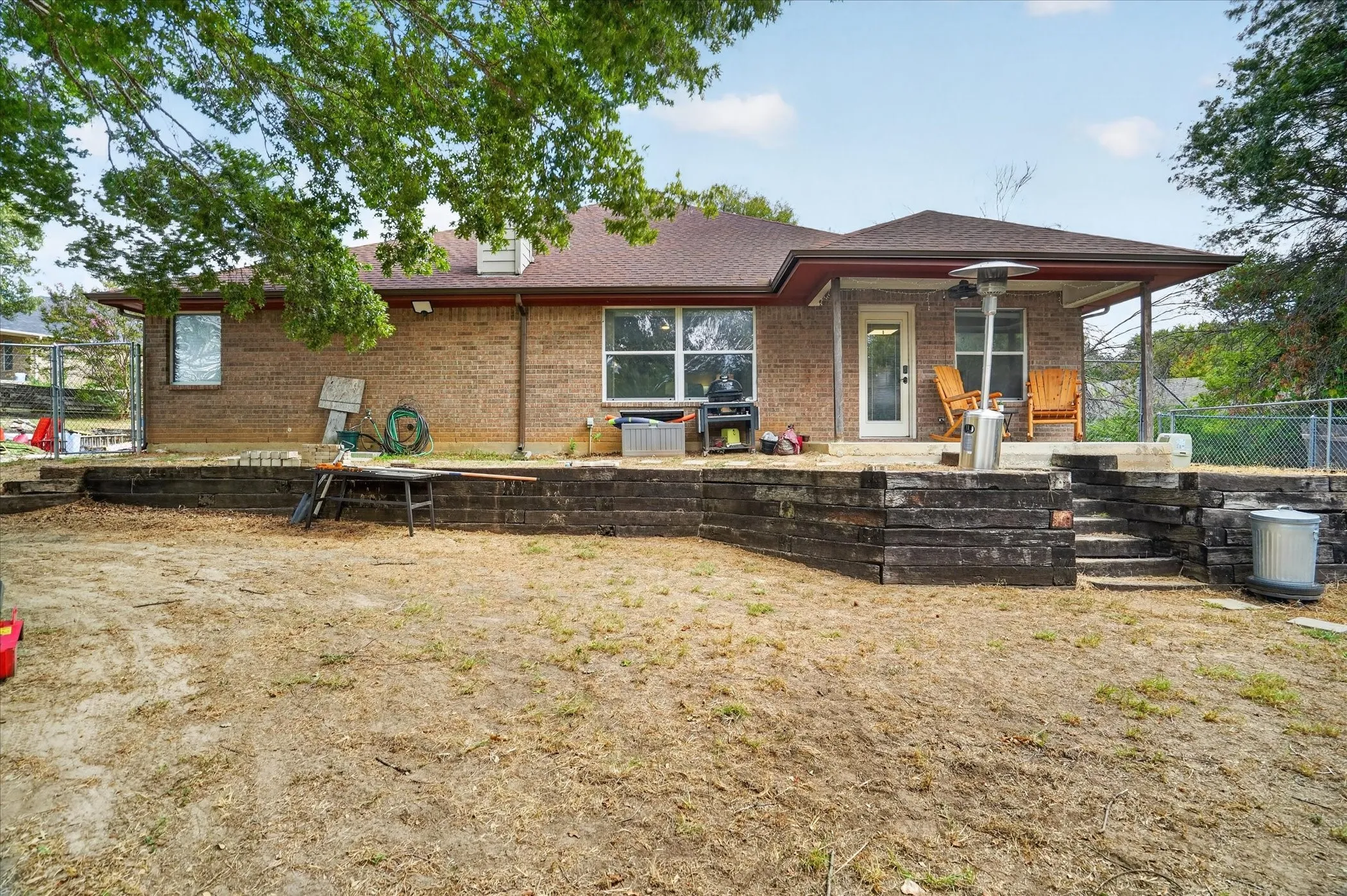 Single Family Residence For Sale in Tarrant County , 6608 Silver Oak Lane, Fort Worth, Texas 76135, 4 Bedroom, 2 Bathroom, 2 Garage spaces, 1,841 Sqft, built in 2003, mls#21399999, Real Estate Agent in Fort Worth, Homes For Sale in Tarrant county, Homes For Sale in Fort Worth, Realtor in Fort Worth Texas, Real Estate Brokerage Independent Realty Texas, Luminita Cordes Realtor